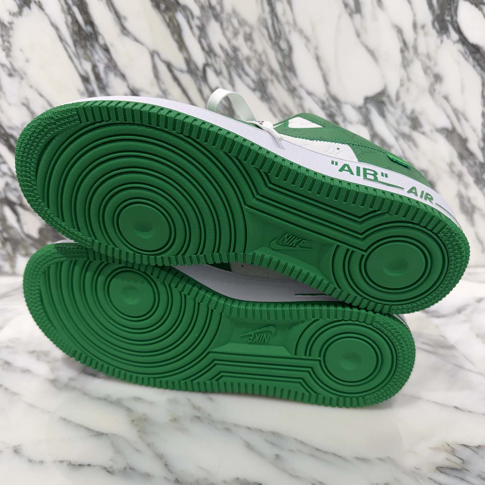 LOUIS VUITTON × NIKE 2022SS Air Force 1 Low Sneaker by Virgil Abloh 1A9V9U Size US7 1/2 (25.5cm) ルイヴィトン × ナイキ エア フォース 1 ロー スニーカー ヴァージル・アブロー モデル US7 1/2 (25.5cm)