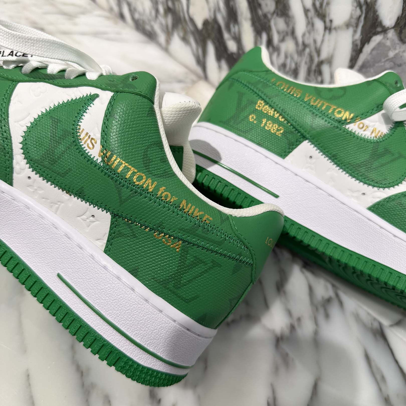 LOUIS VUITTON × NIKE 2022SS Air Force 1 Low Sneaker by Virgil Abloh 1A9V9U Size US7 1/2 (25.5cm) ルイヴィトン × ナイキ エア フォース 1 ロー スニーカー ヴァージル・アブロー モデル US7 1/2 (25.5cm)