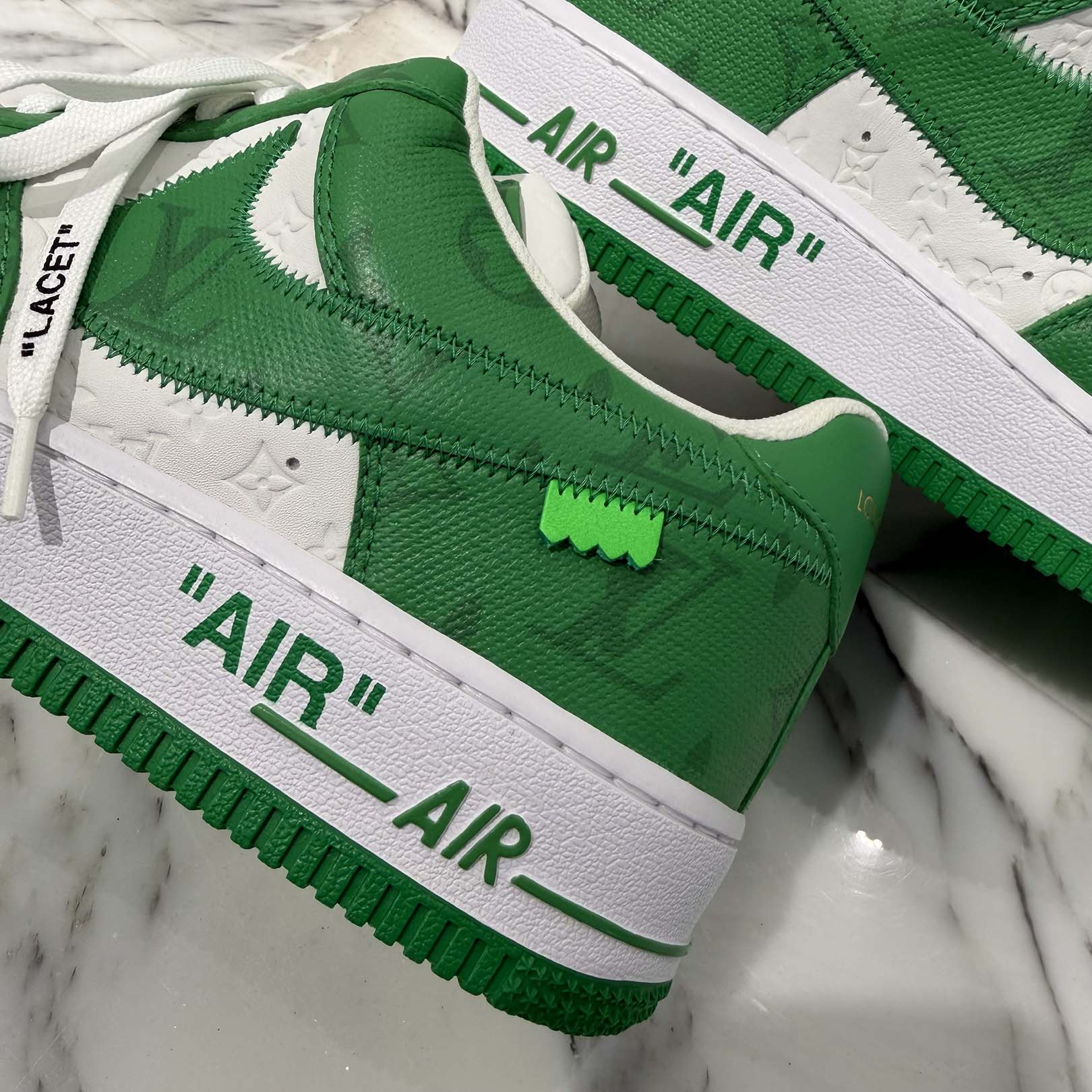 LOUIS VUITTON × NIKE 2022SS Air Force 1 Low Sneaker by Virgil Abloh 1A9V9U Size US7 1/2 (25.5cm) ルイヴィトン × ナイキ エア フォース 1 ロー スニーカー ヴァージル・アブロー モデル US7 1/2 (25.5cm)