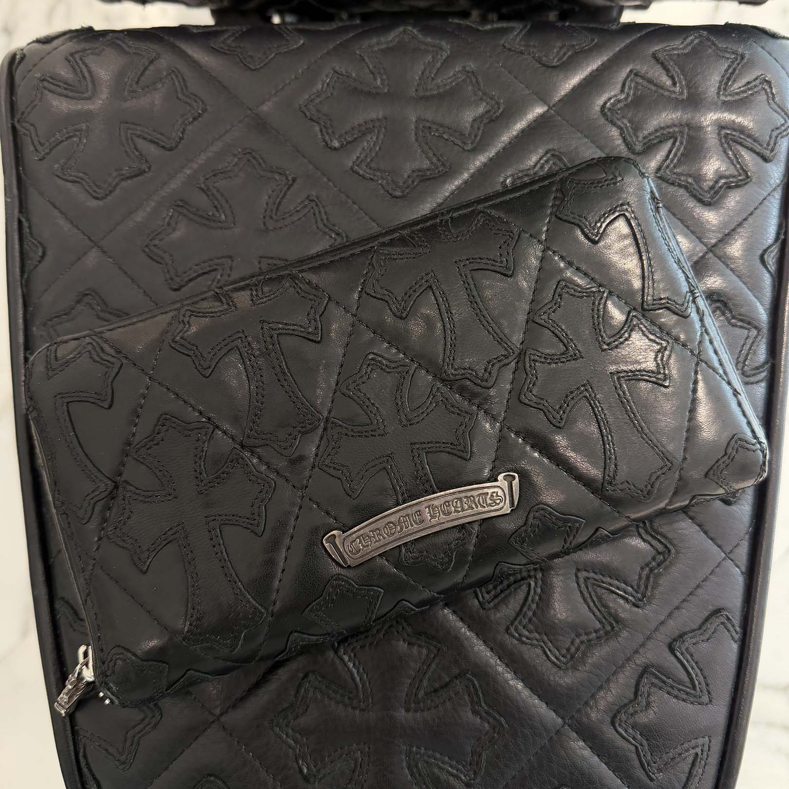 CHROME HEARTS Cemetery Cross Leather Patch Quilting Leather Wallet クロムハーツ セメタリークロス レザーパッチ キルティングレザー ウォレット