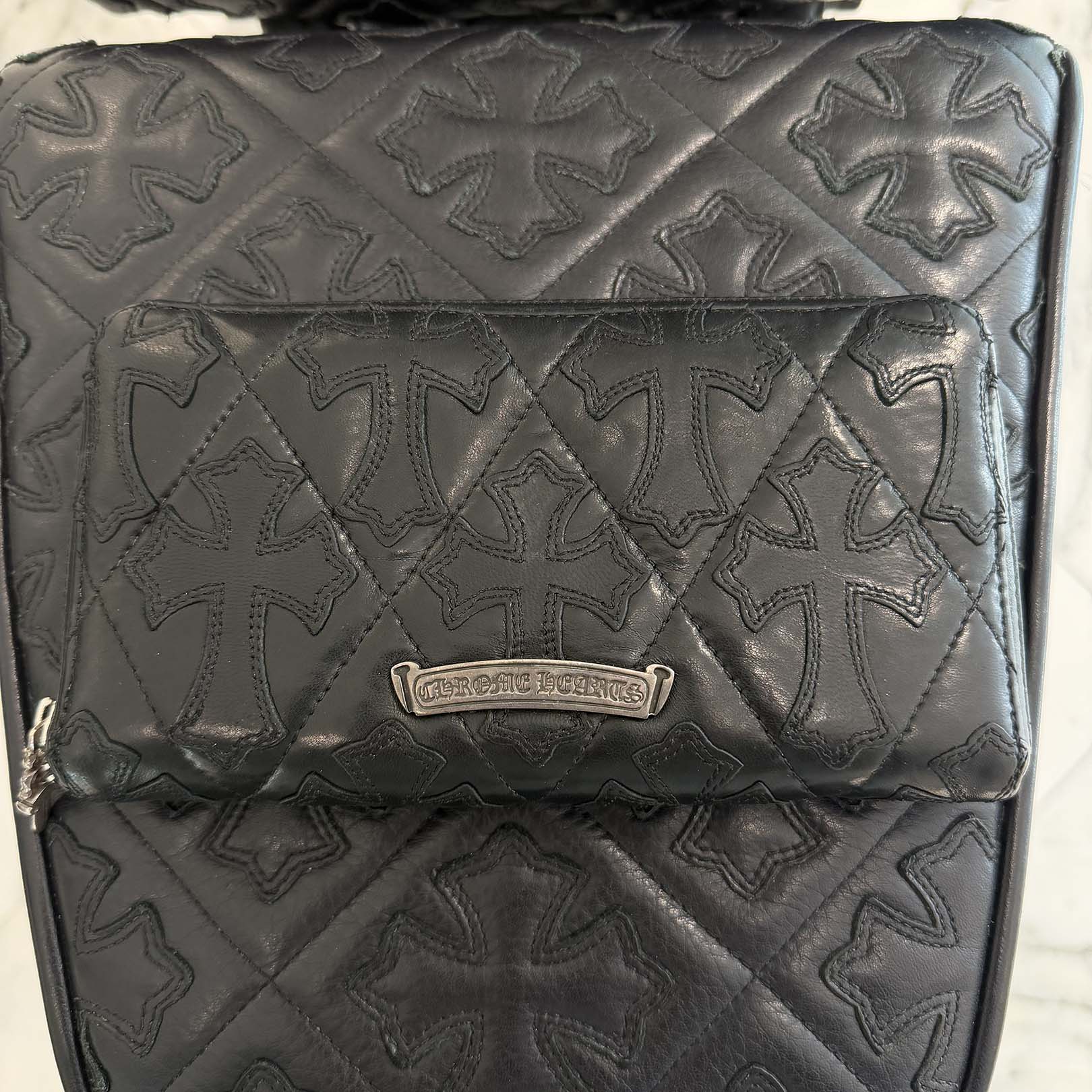 CHROME HEARTS Cemetery Cross Leather Patch Quilting Leather Wallet クロムハーツ セメタリークロス レザーパッチ キルティングレザー ウォレット