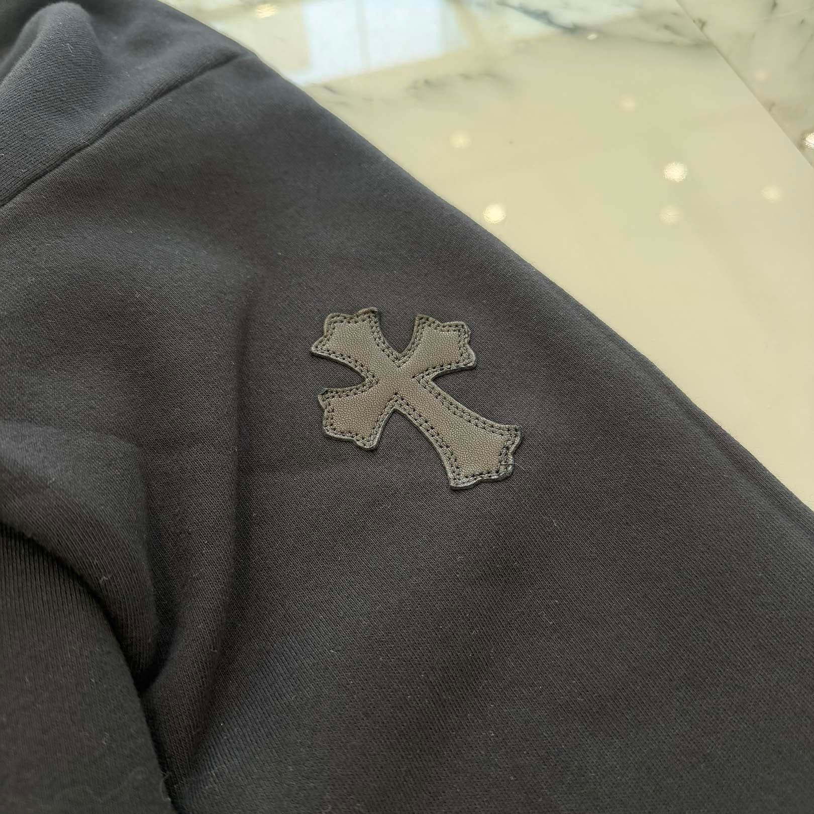 CHROME HEARTS Y NOT Multi Leather Cross Patch Sweatshirt Size M クロムハーツ ワイノット マルチレザークロスパッチ スウェットシャツ サイズM