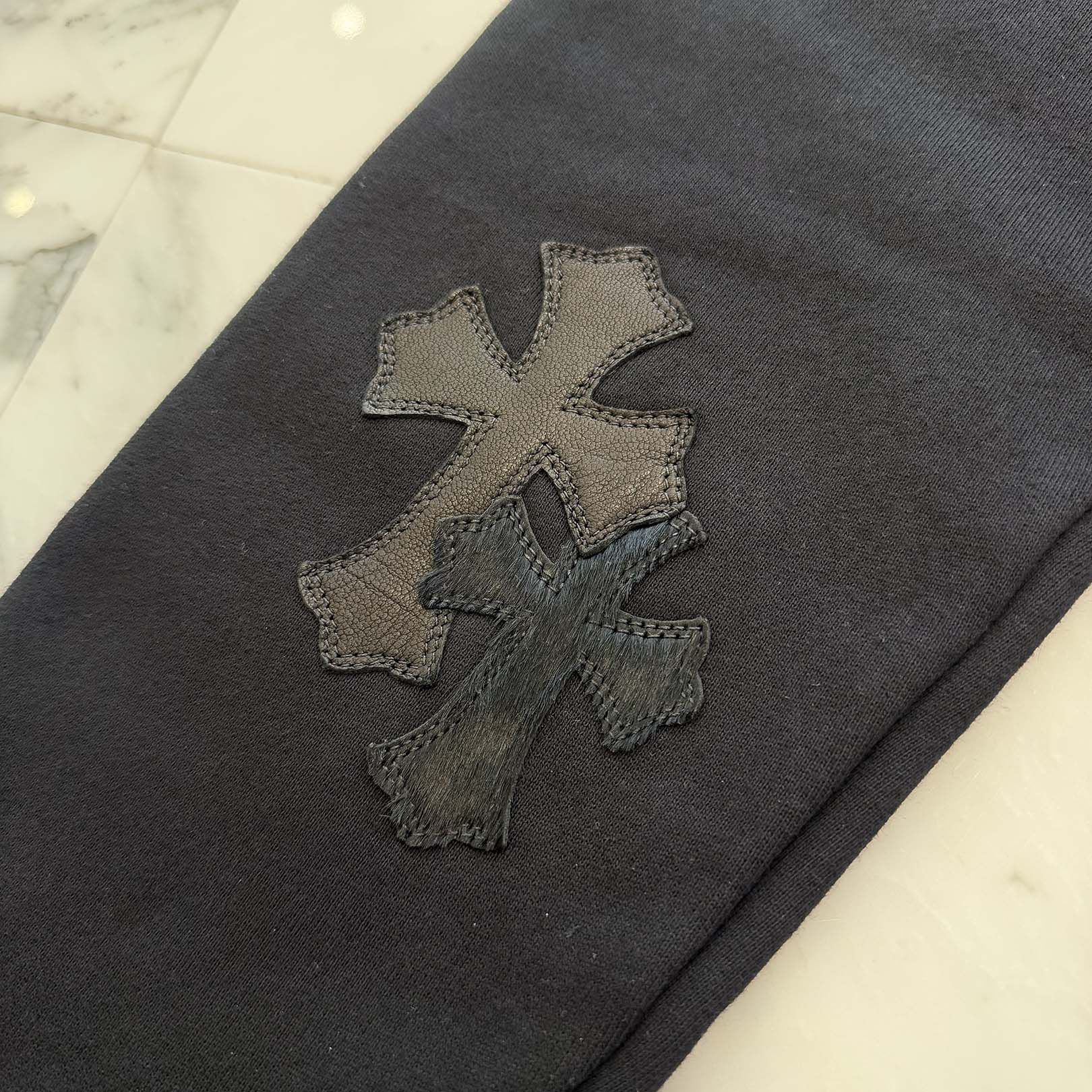 CHROME HEARTS Y NOT Multi Leather Cross Patch Sweatshirt Size M クロムハーツ ワイノット マルチレザークロスパッチ スウェットシャツ サイズM