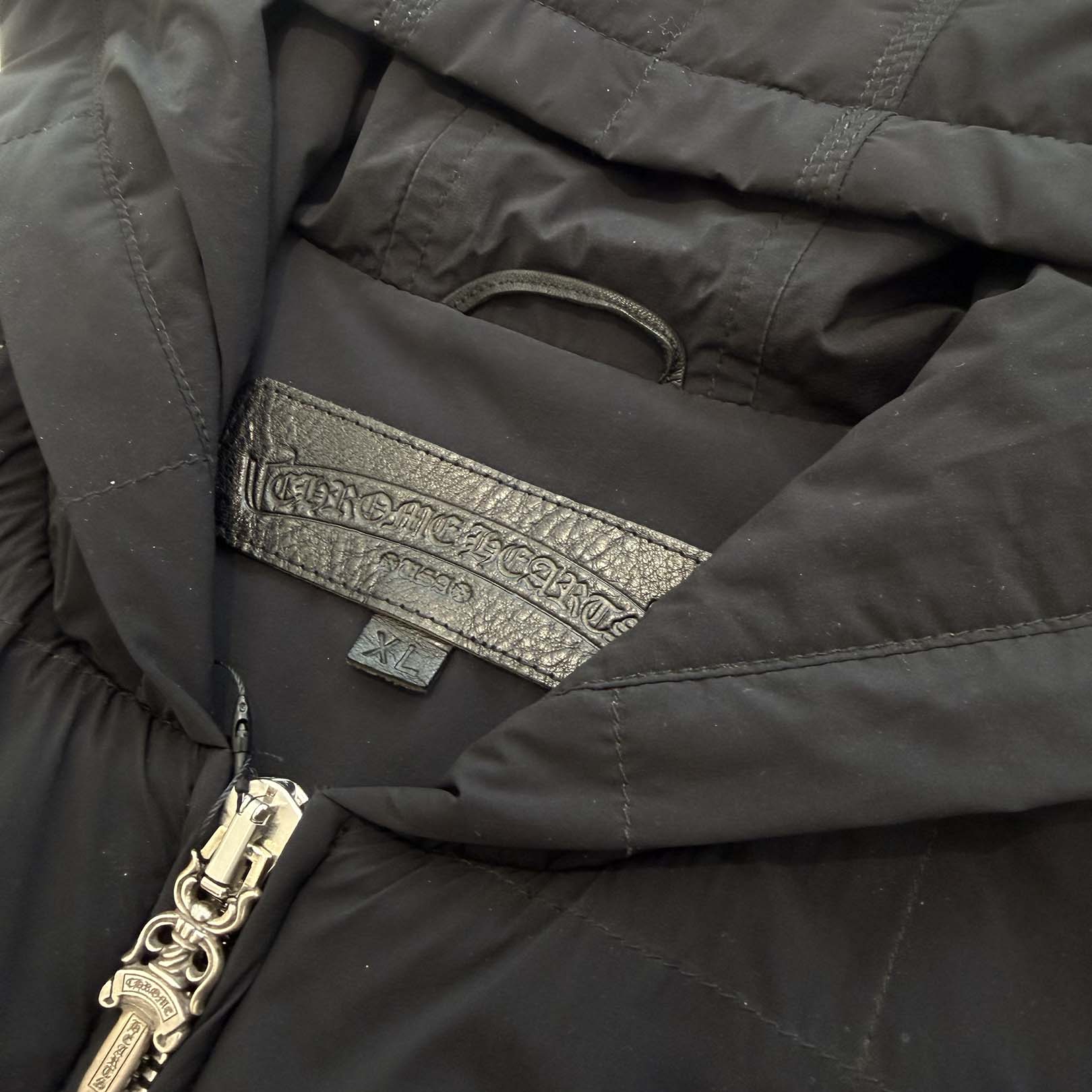 CHROME HEARTS Y NOT DAMAGED GOODS Leather Cross Patch Quilted Nylon Jacket Size XL クロムハーツ ワイノット ダメージド グッズ レザークロスパッチ キルティングナイロンジャケット サイズXL