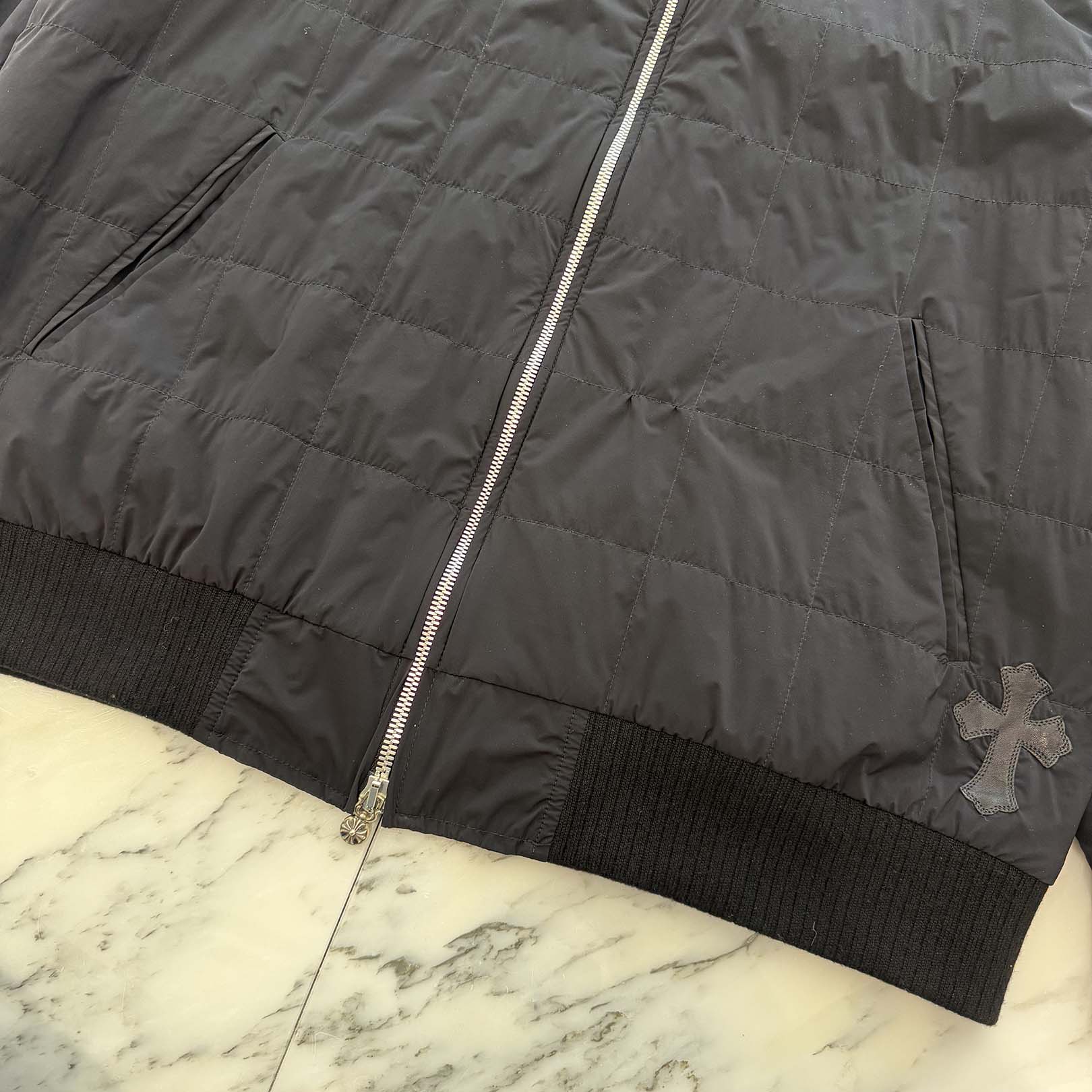 CHROME HEARTS Y NOT DAMAGED GOODS Leather Cross Patch Quilted Nylon Jacket Size XL クロムハーツ ワイノット ダメージド グッズ レザークロスパッチ キルティングナイロンジャケット サイズXL