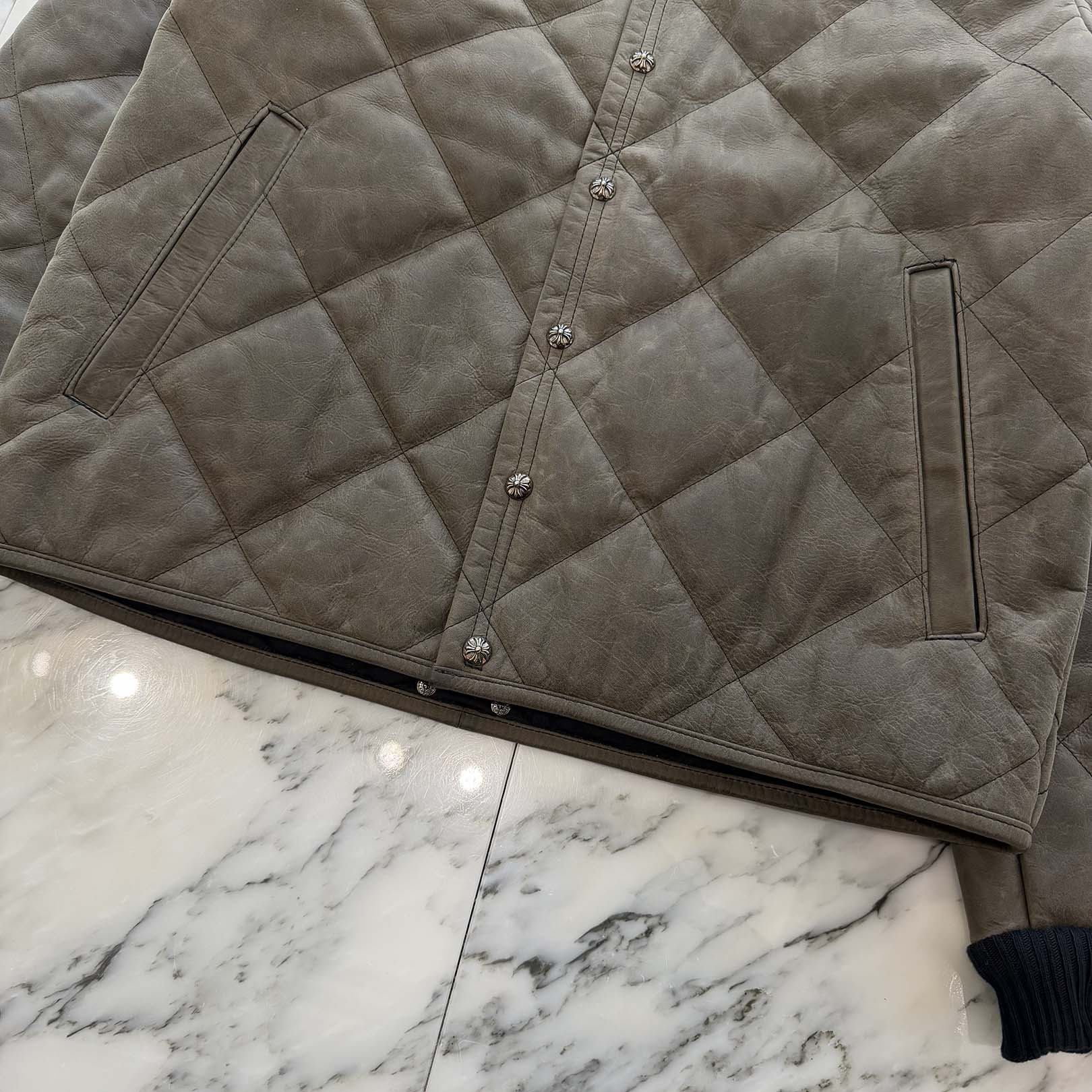 CHROME HEARTS Y NOT TEENAGE KICKS Cross Ball Button Quilting Leather Down Jacket Size S クロムハーツ ワイノット TEENAGE KICKS クロスボールボタン キルティング レザー ダウンジャケット サイズS
