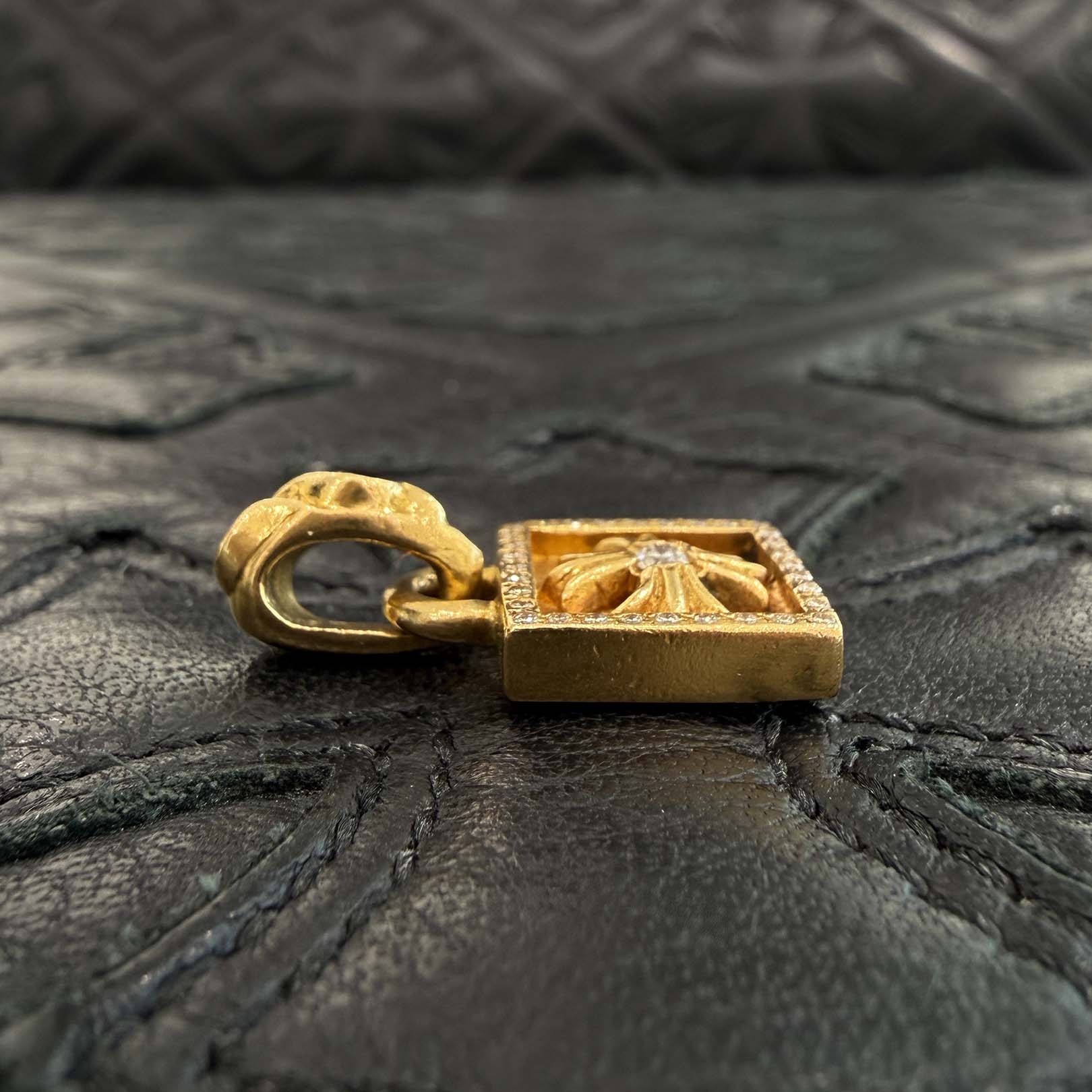 CHROME HEARTS 22K FRAMED CH PLUS Charm Pave Diamond クロムハーツ 22K フレームド CHプラス チャーム パヴェダイヤモンド