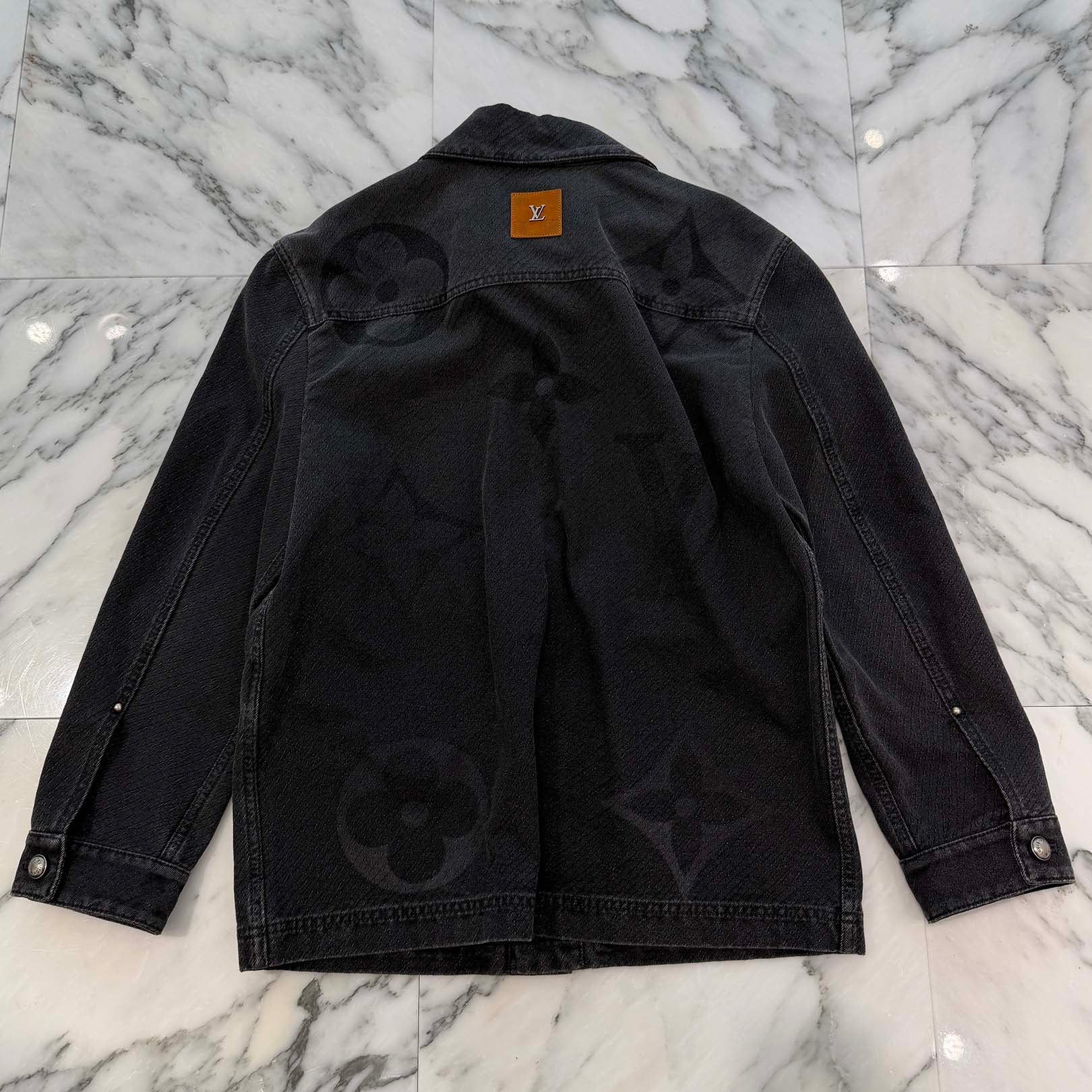 LOUIS VUITTON 2025SS Giant Monogram Denim Jacket HSA15W Size 46 ルイヴィトン ジャイアントモノグラム デニムジャケット サイズ46