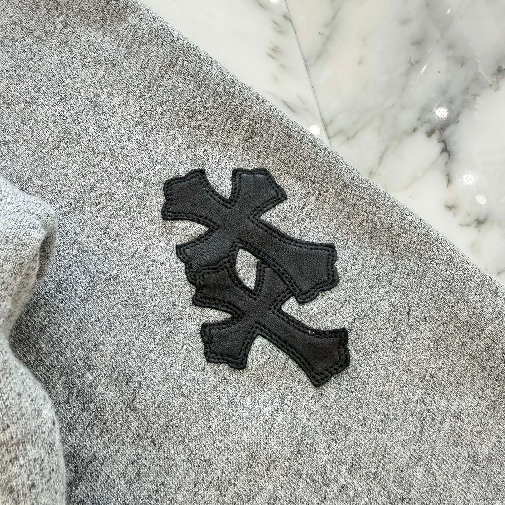 CHROME HEARTS Y NOT Cemetery Cross Leather Patch Pullover Hoodie Size M クロムハーツ ワイノット セメタリークロスレザーパッチ プルオーバーフーディ サイズM