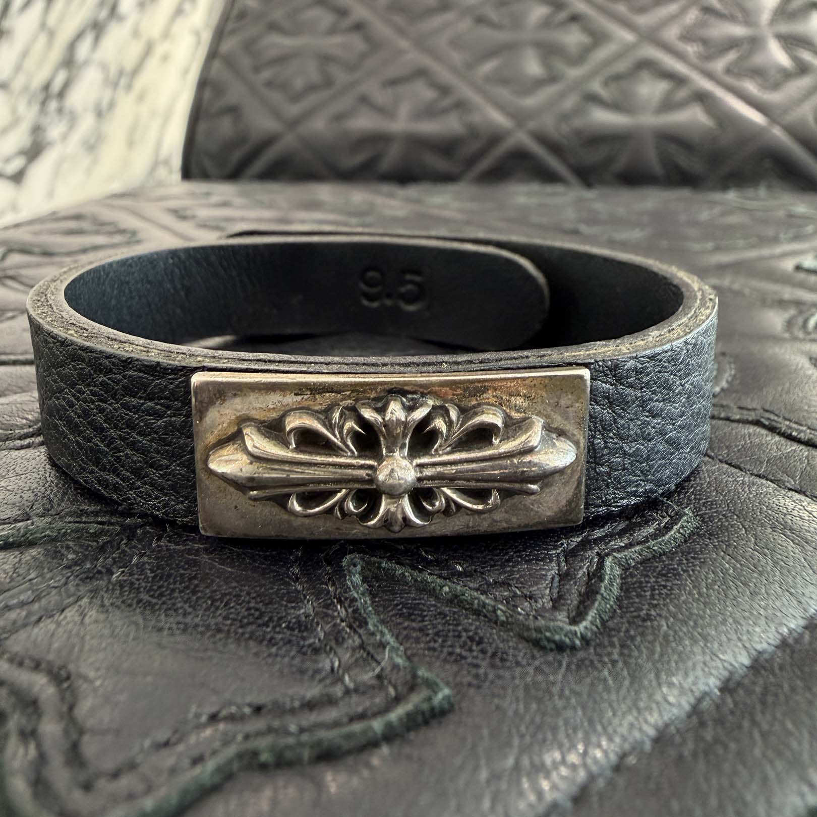 CHROME HEARTS 2SNP Floral Cross Leather Bracelet Size 9.5Inch クロムハーツ 2スナップ フローラルクロス レザー ブレスレット サイズ9.5インチ