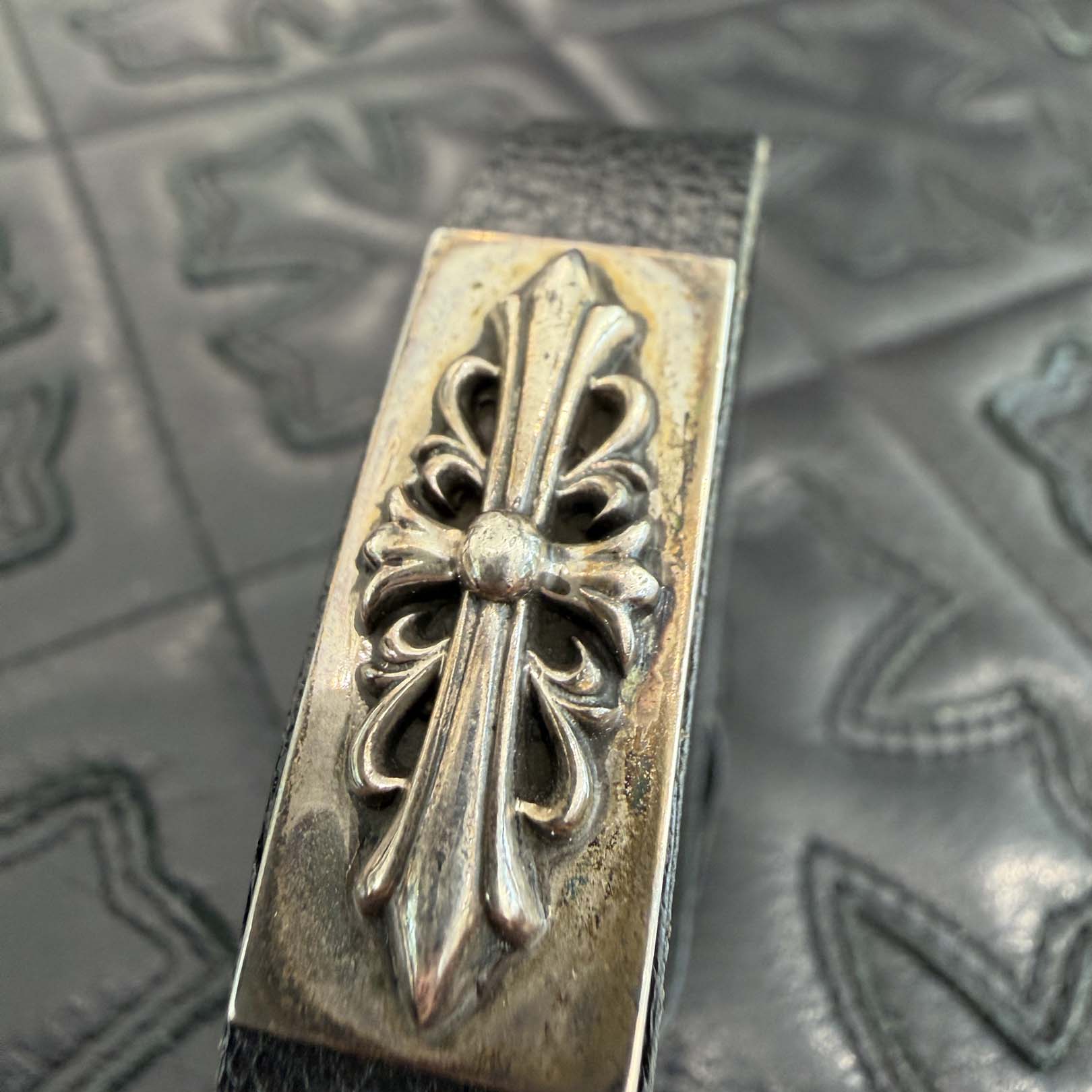 CHROME HEARTS 2SNP Floral Cross Leather Bracelet Size 9.5Inch クロムハーツ 2スナップ フローラルクロス レザー ブレスレット サイズ9.5インチ