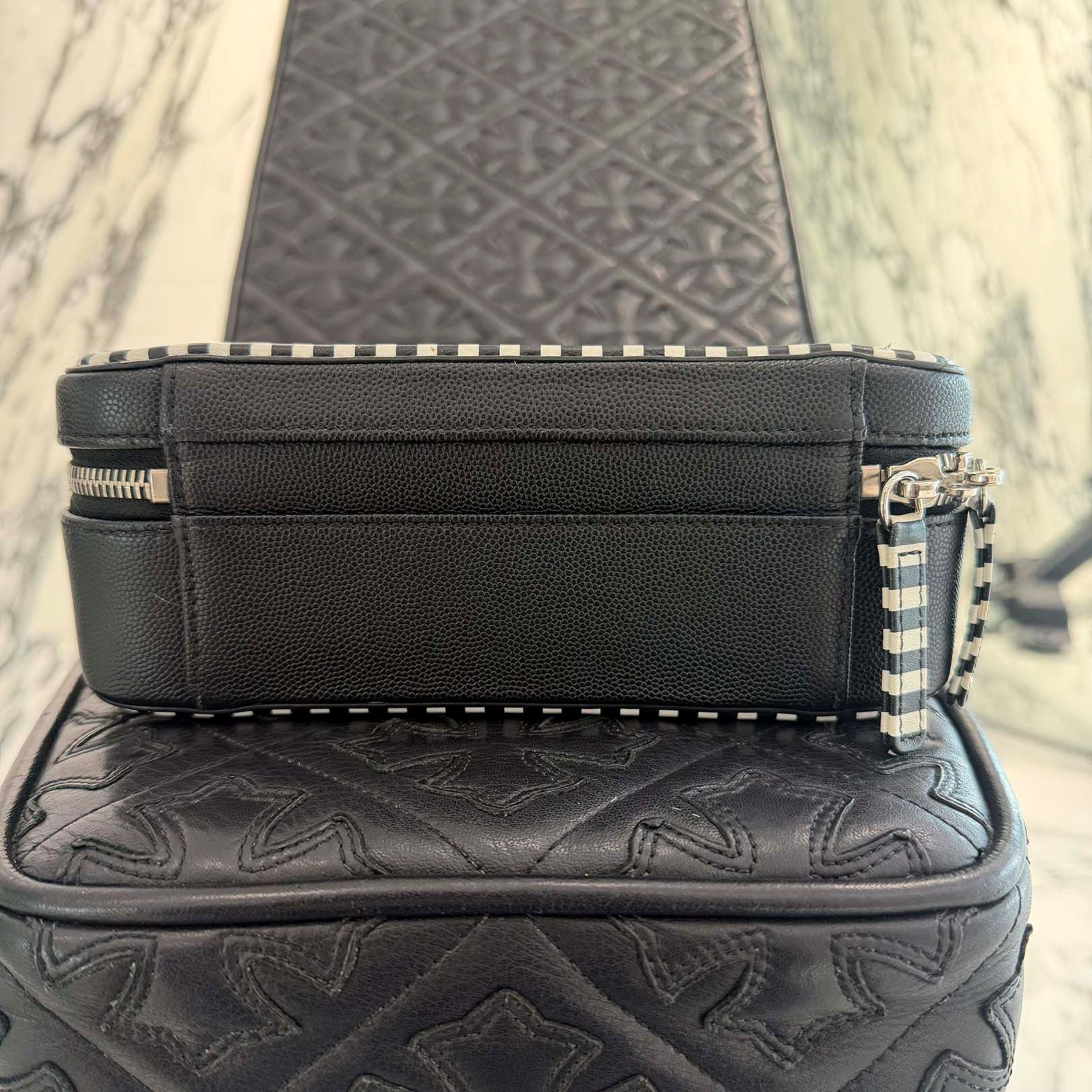 CHANEL CC Filigree Matelassé Chain Shoulder Vanity Bag A93342 シャネル CCフィリグリー マトラッセ チェーンショルダー バニティバッグ