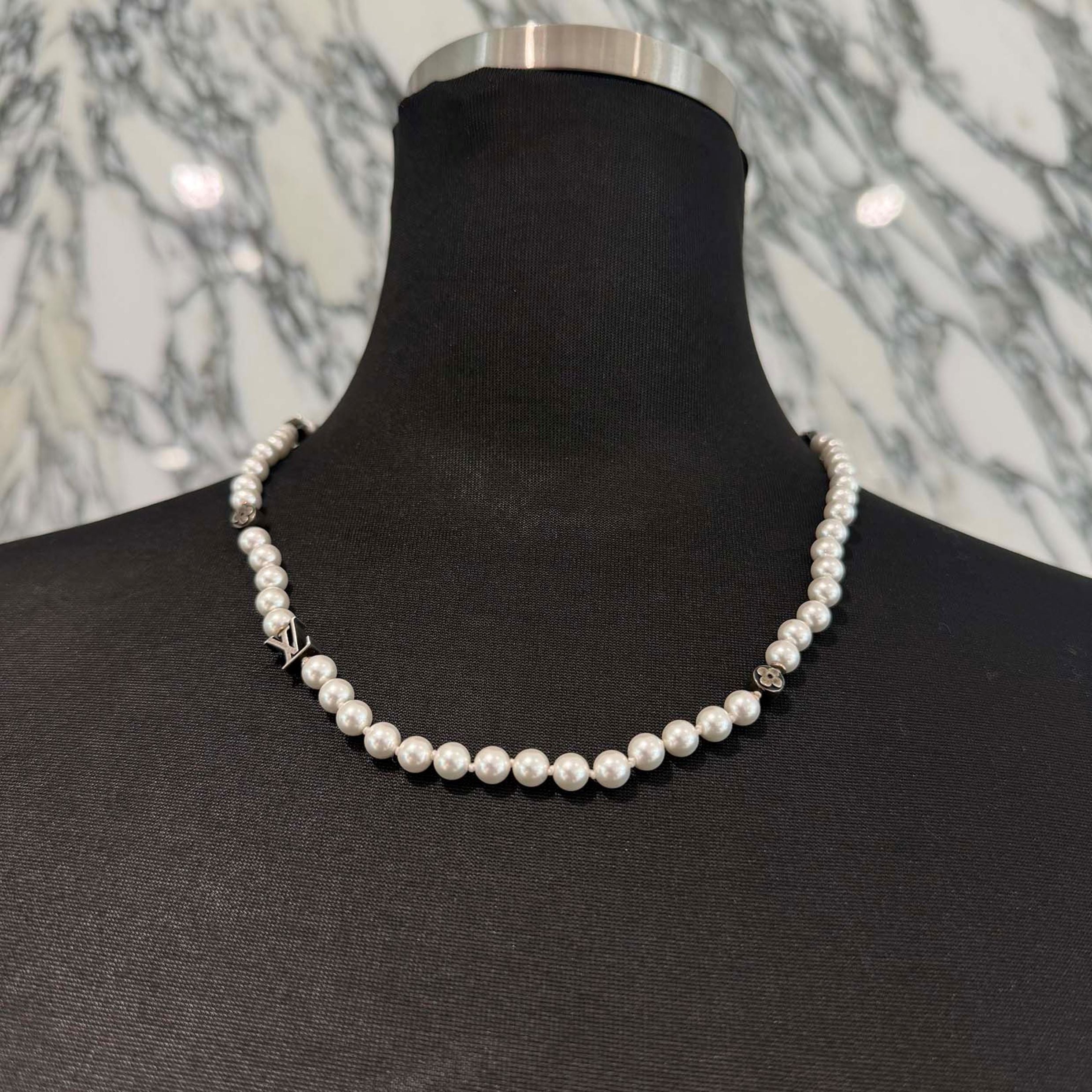 LOUIS VUITTON 2024AW Monogram Slim Pearl Necklace M02235 ルイヴィトン モノグラム スリム パールネックレス