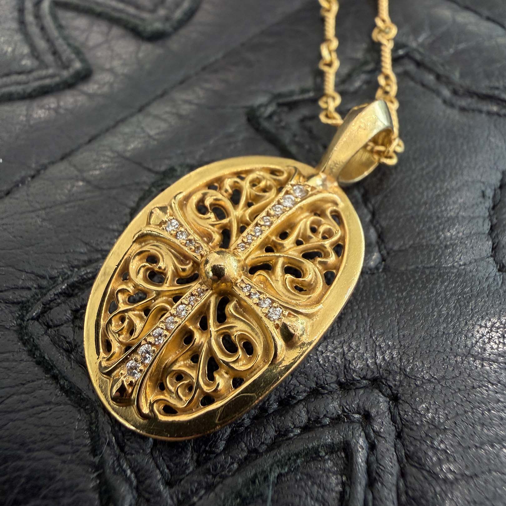 CHROME HEARTS 22K Classic Oval Cross Pendent Top Pave Diamond × 22K Twist Chain Necklace Size 18 Inch クロムハーツ 22K クラシック オーバルクロス ペンダントトップ パヴェダイヤモンド× 22K ツイストチェーン ネックレス サイズ18インチ