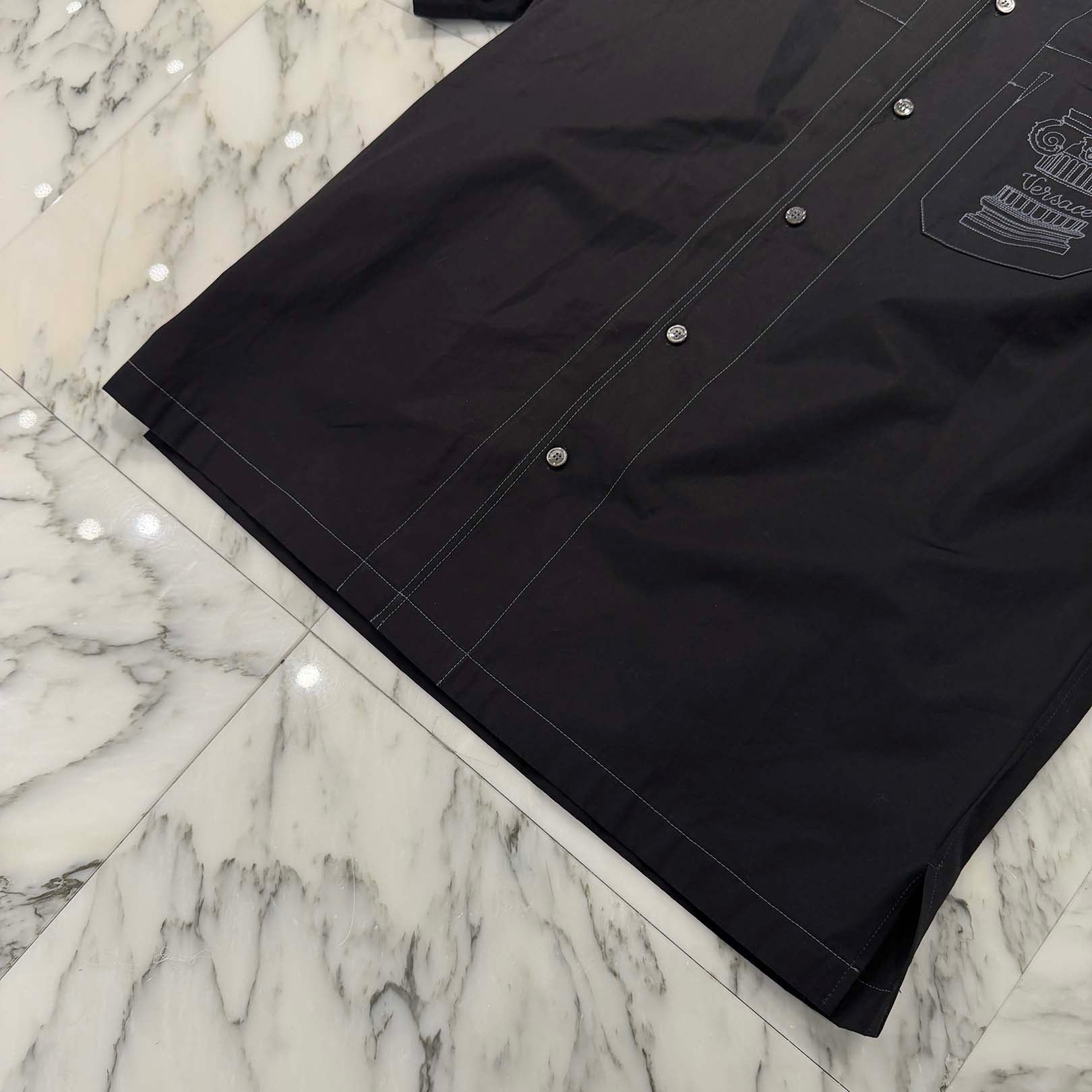 VERSACE 2023SS La Colonna Embroidered Short Sleeve Shirt 1009922 1A07136 Size 48 ヴェルサーチェ ラ・コロンナ エンブロイダリー ショートスリーブシャツ サイズ48