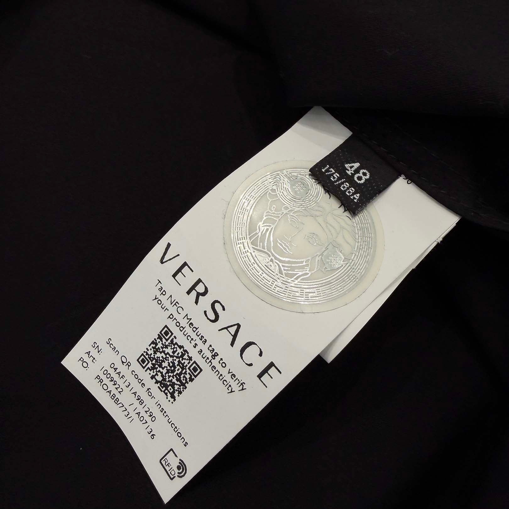 VERSACE 2023SS La Colonna Embroidered Short Sleeve Shirt 1009922 1A07136 Size 48 ヴェルサーチェ ラ・コロンナ エンブロイダリー ショートスリーブシャツ サイズ48