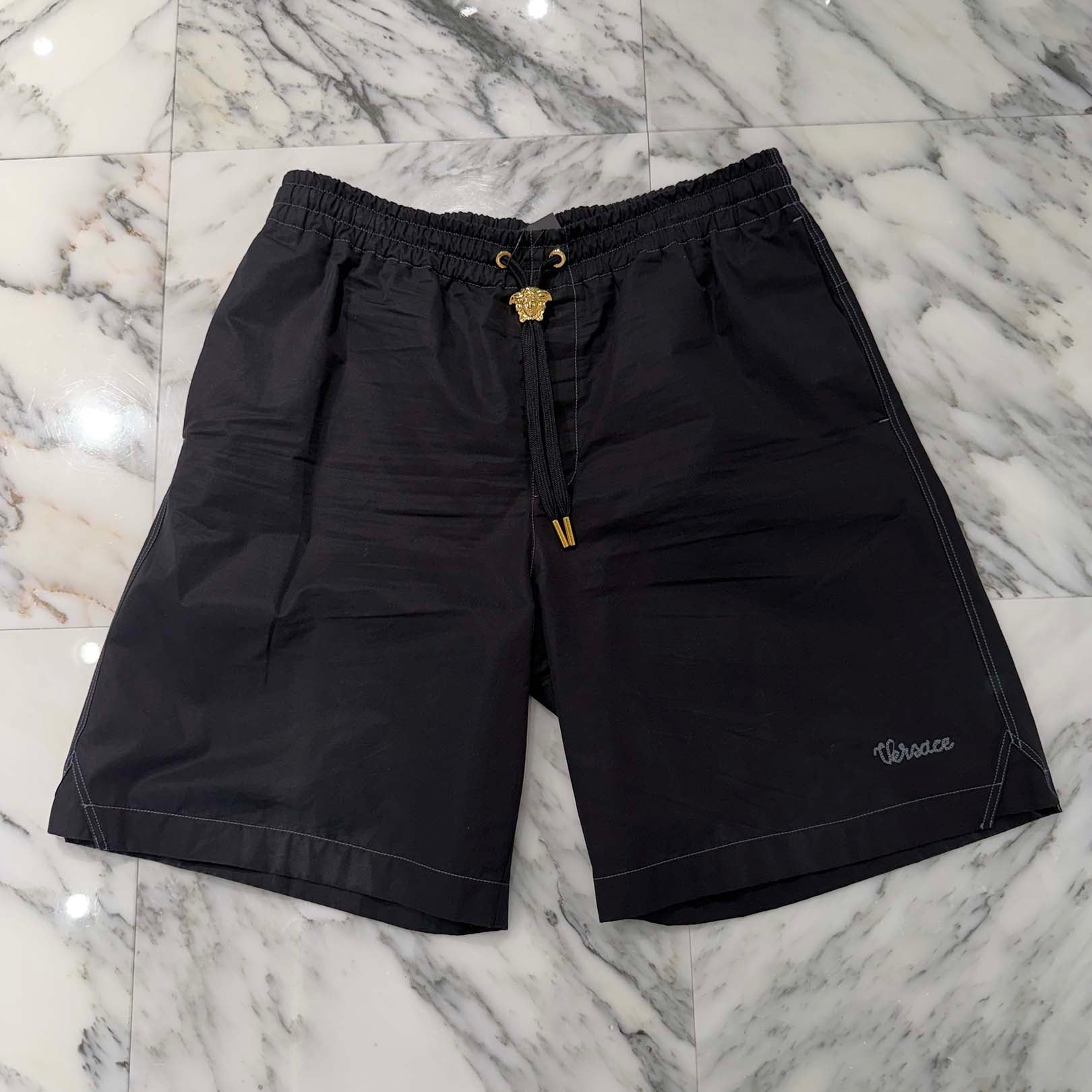 VERSACE 2023SS La Colonna Embroidered Swimwear Shorts 1010213 1A07136 Size 50 ヴェルサーチェ ラ・コロンナ エンブロイダリー スイムウェア ショーツ サイズ50