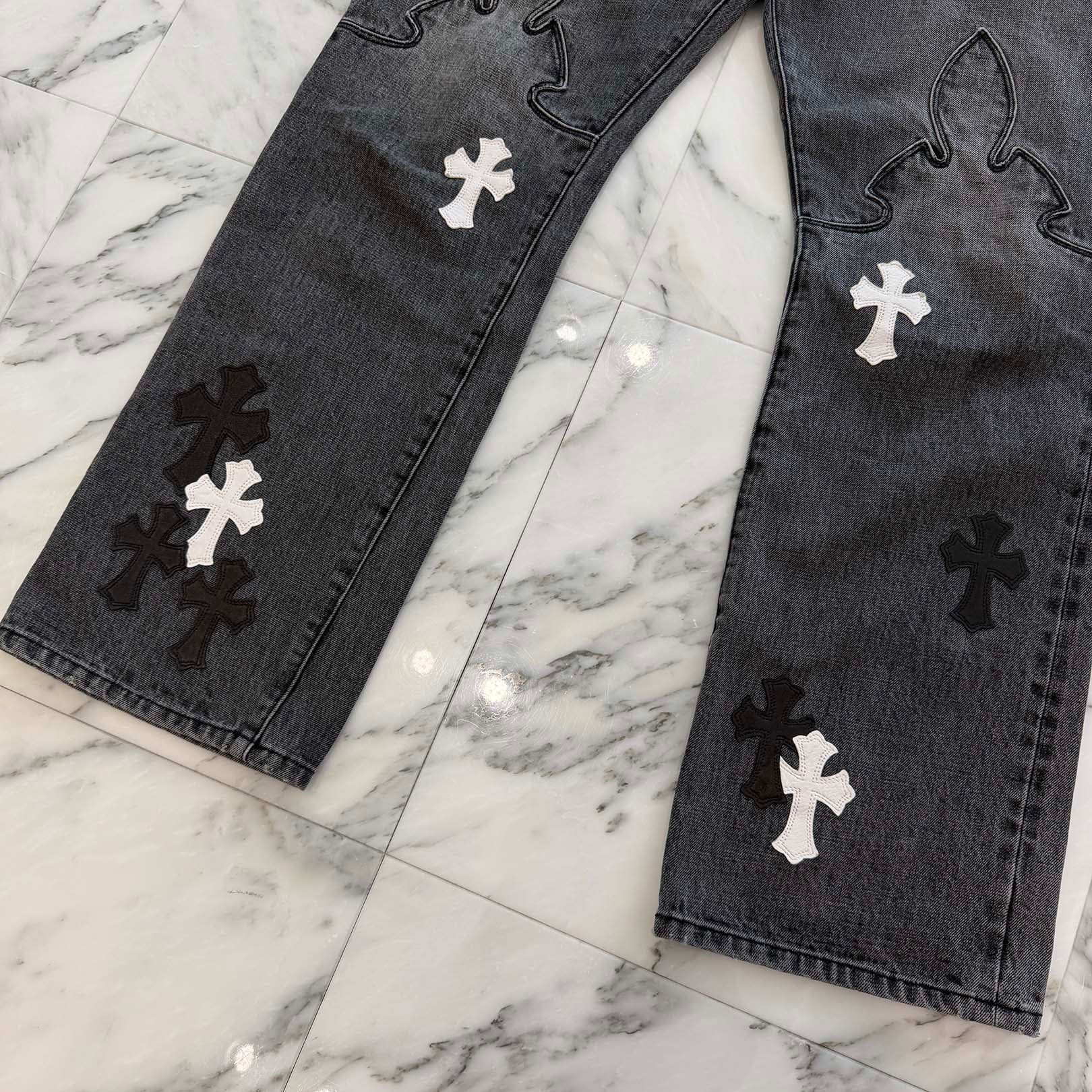 CHROME HEARTS Multi Leather Cross Patch Cross Ball Button Flare Knee Denim Pants Size 36 クロムハーツ マルチレザークロスパッチ クロスボールボタン フレアニー デニムパンツ サイズ36