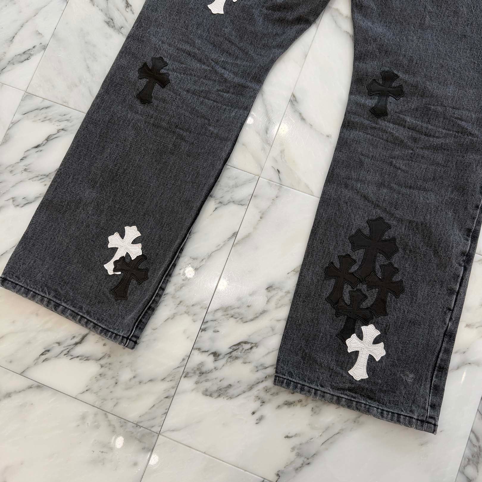 CHROME HEARTS Multi Leather Cross Patch Cross Ball Button Flare Knee Denim Pants Size 36 クロムハーツ マルチレザークロスパッチ クロスボールボタン フレアニー デニムパンツ サイズ36