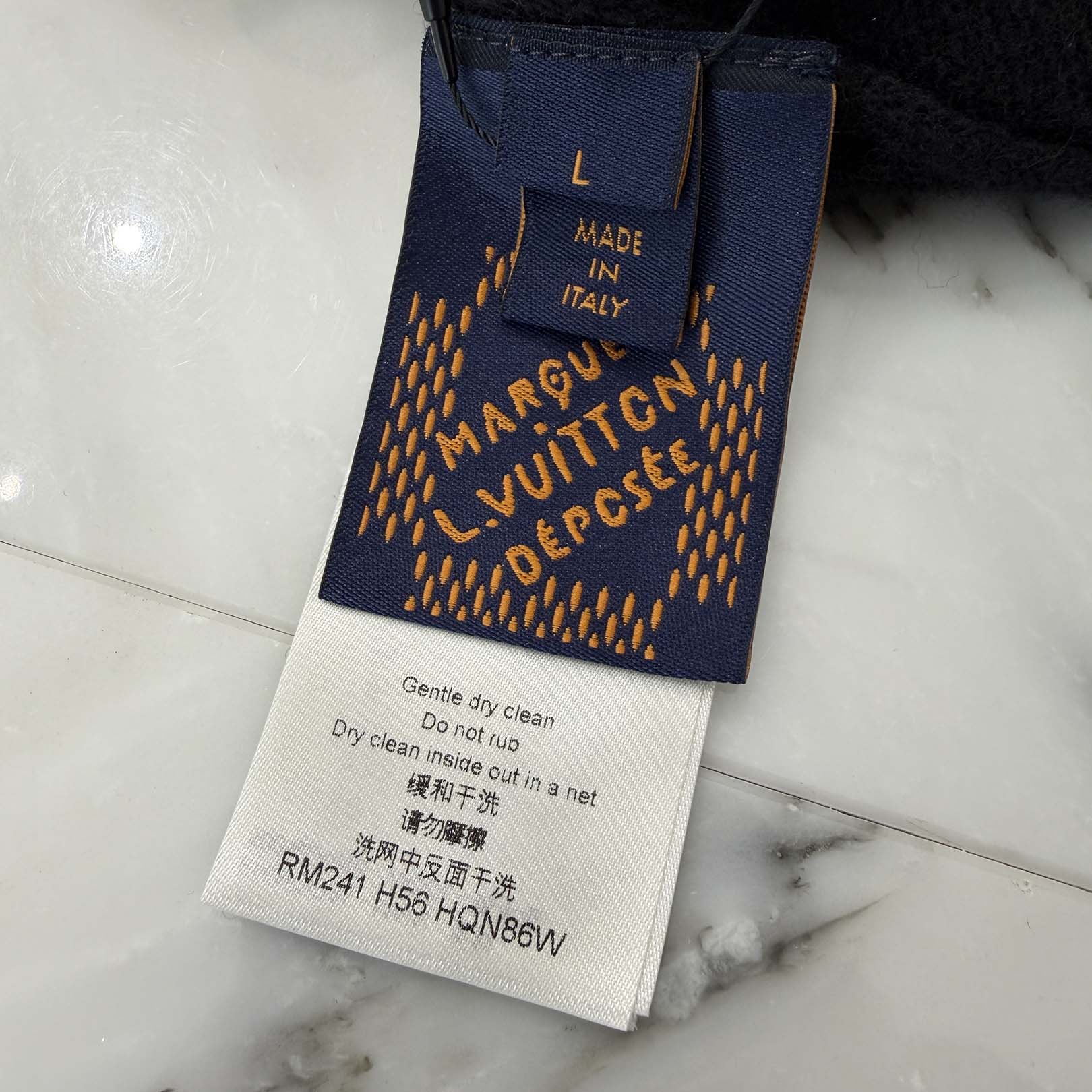 LOUIS VUITTON 2024SS Embroidery Signature LV Logo Wool Crew Neck Knit Sweater RM241 H56 HQN86W Size L ルイヴィトン エンブロイダリー シグネチャー LVロゴ ウール クルーネック ニットセーター サイズL
