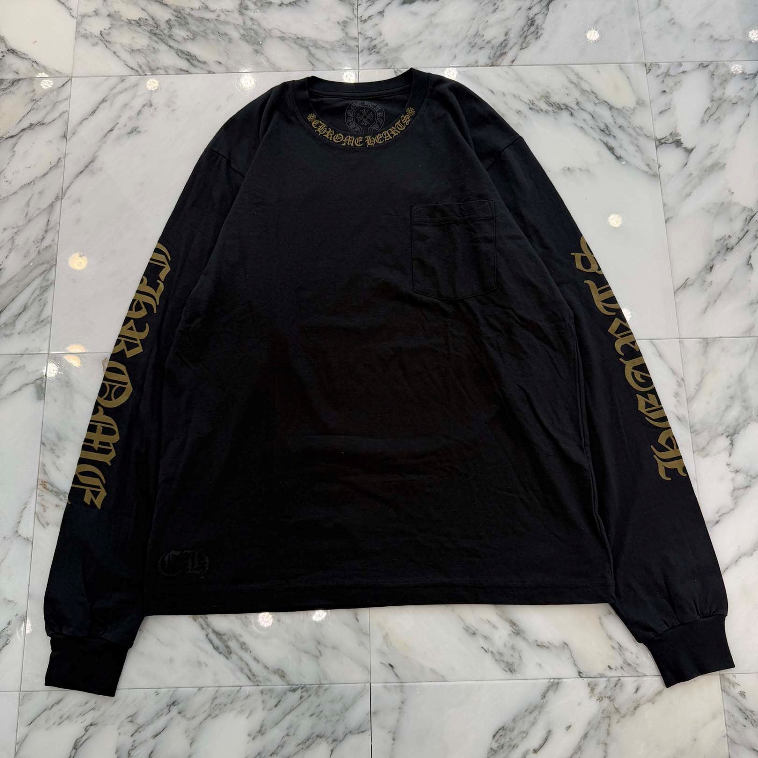 CHROME HEARTS 2026SS Old English Gold Neck Logo Long Sleeve Tee Size M クロムハーツ オールドイングリッシュ ゴールド ネックロゴ ロングスリーブTシャツ サイズM