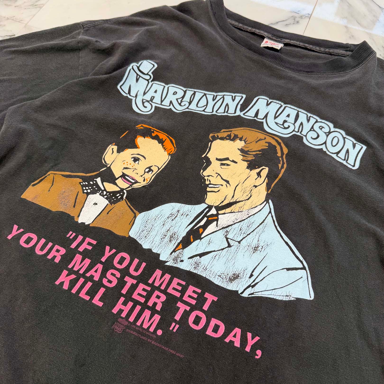 Vintage 90's MARILYN MANSON "PUPPET IF YOU MEET YOUR MASTER TODAY KILL HIM" SOGO S/S Tee Size ONE SIZE ヴィンテージ 90's マリリンマンソン "パペット・イフ・ユー・ミート・ユア・マスター・トゥデイ・キル・ヒム" ソゴ社製 Tシャツ サイズONE SIZE