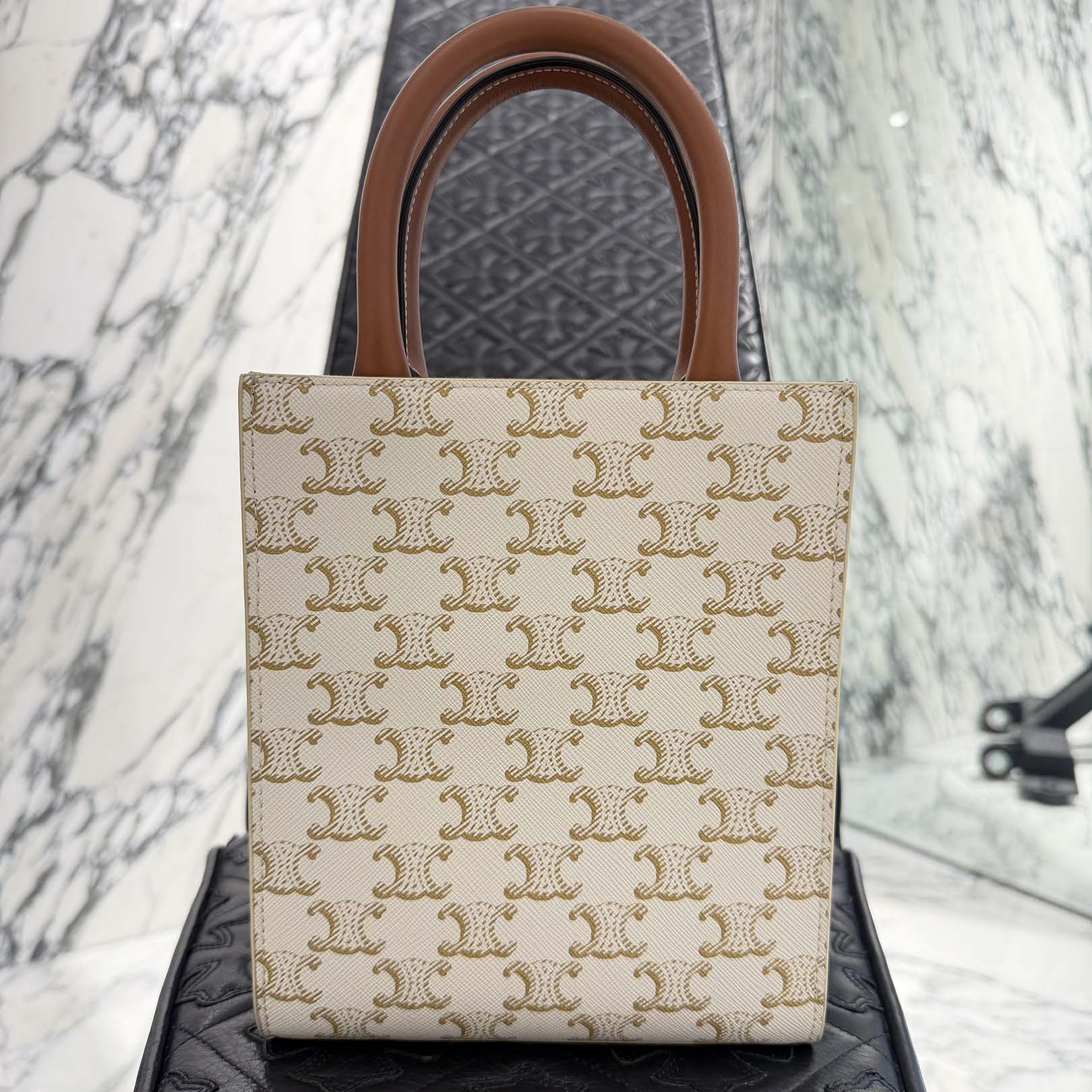CELINE Mini Vertical Cabas Triomphe Canvas Shoulder Bag セリーヌ ミニヴァーティカル カバ トリオンフ キャンバス ショルダーバッグ