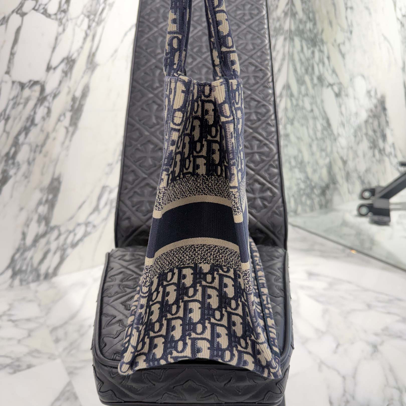 DIOR Oblique Book Tote Bag Medium ディオール オブリーク柄 ブックトートバッグ ミディアム