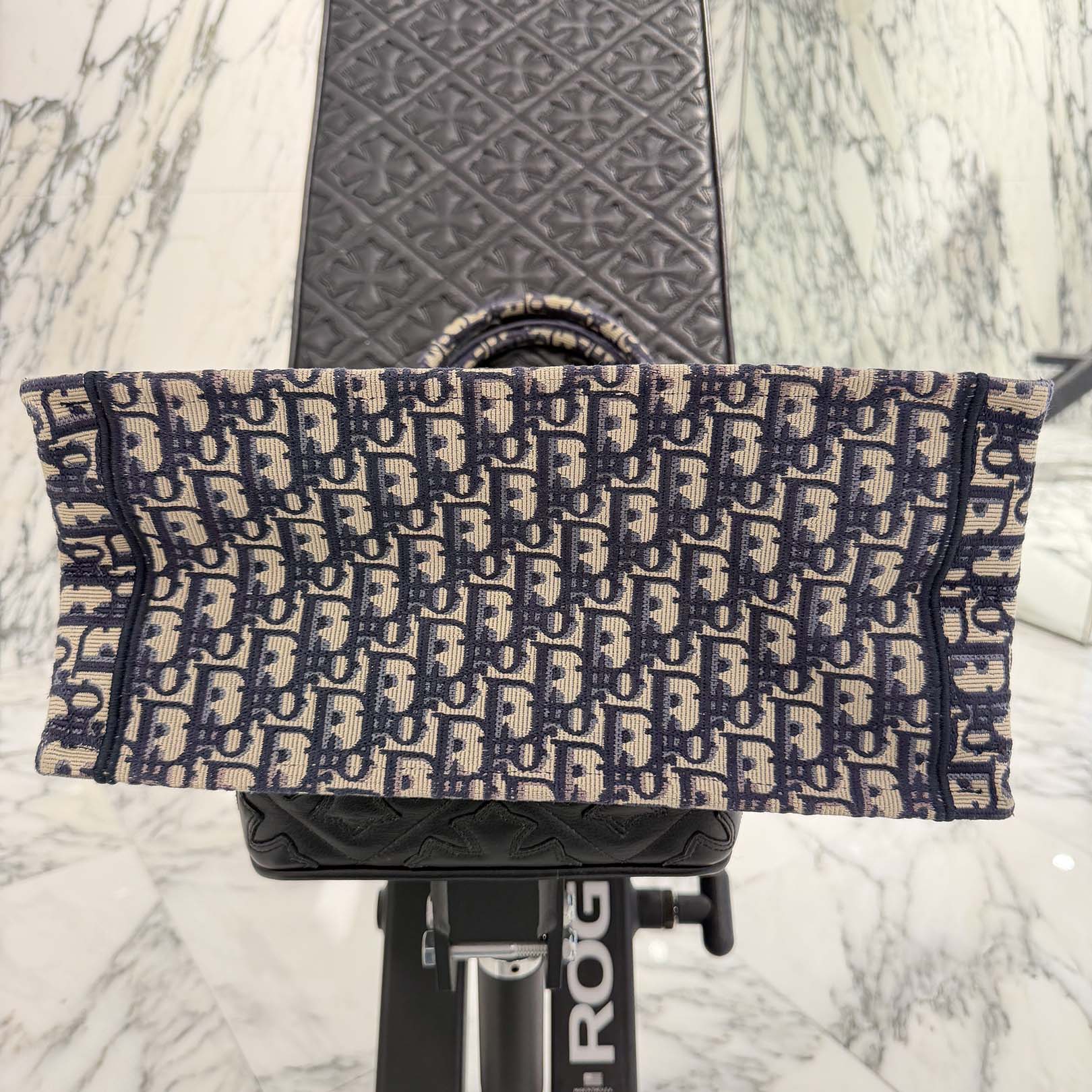 DIOR Oblique Book Tote Bag Medium ディオール オブリーク柄 ブックトートバッグ ミディアム