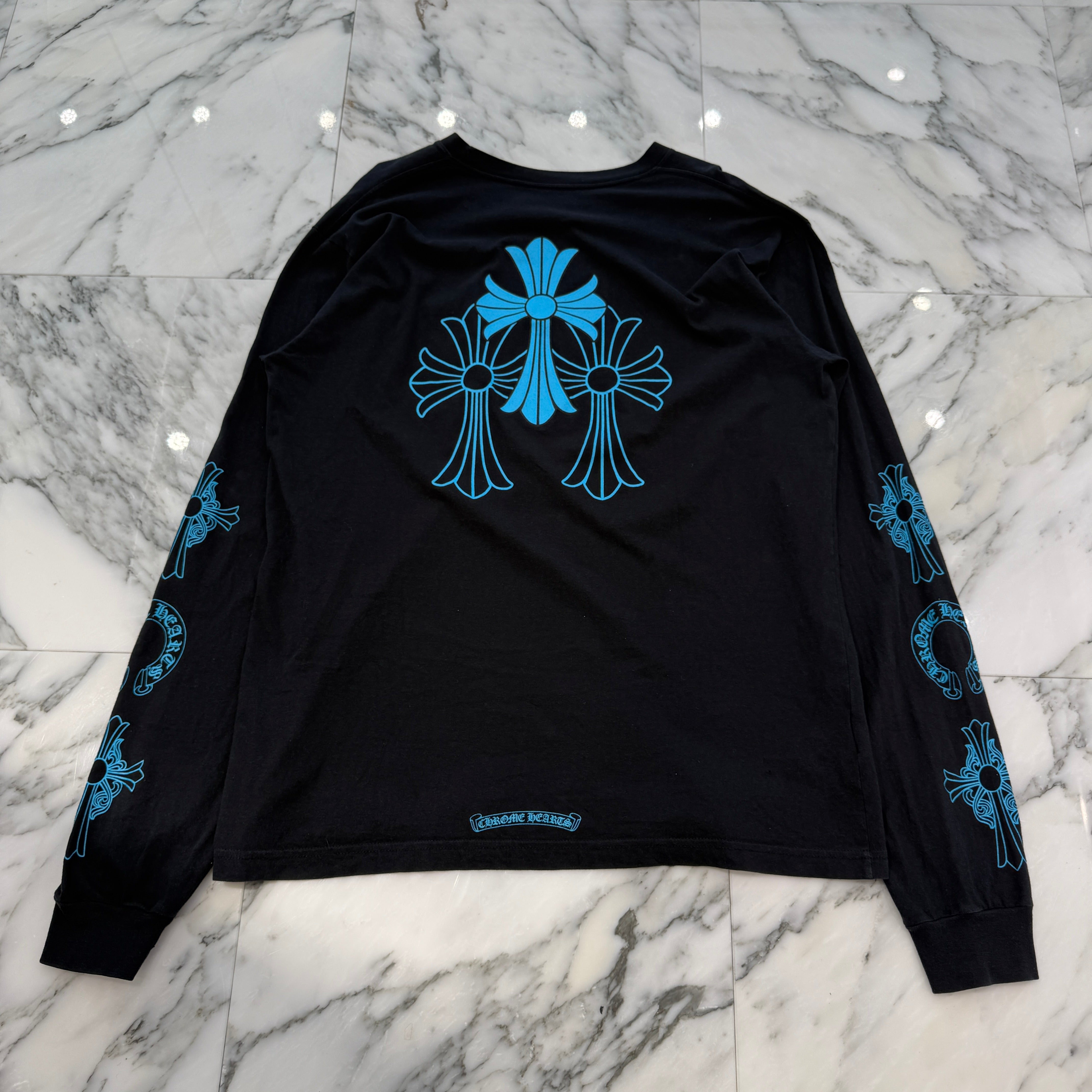 ■ Chrome Hearts ■ 3クロス ホースシュー ロンT M CHROME HEARTS 3 Blue Cross Horseshoe Long Sleeve Tee Size XL