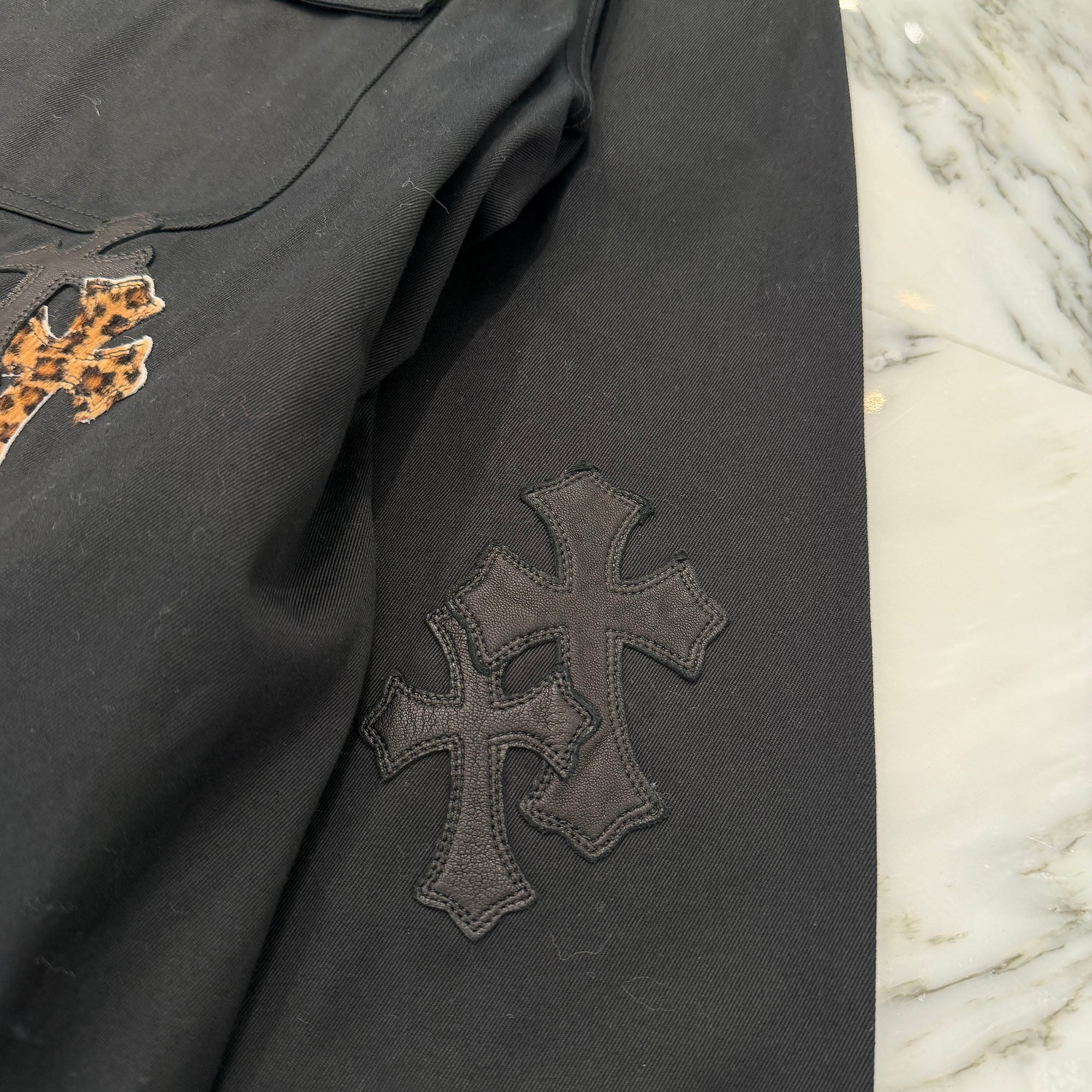 CHROME HEARTS Y NOT WORK DOG Leopard Harako Leather Cross Patch Shirt Jacket Size XXL クロムハーツ ワイノット ワークドッグ レオパード ハラコ レザークロスパッチ シャツジャケット サイズXXL