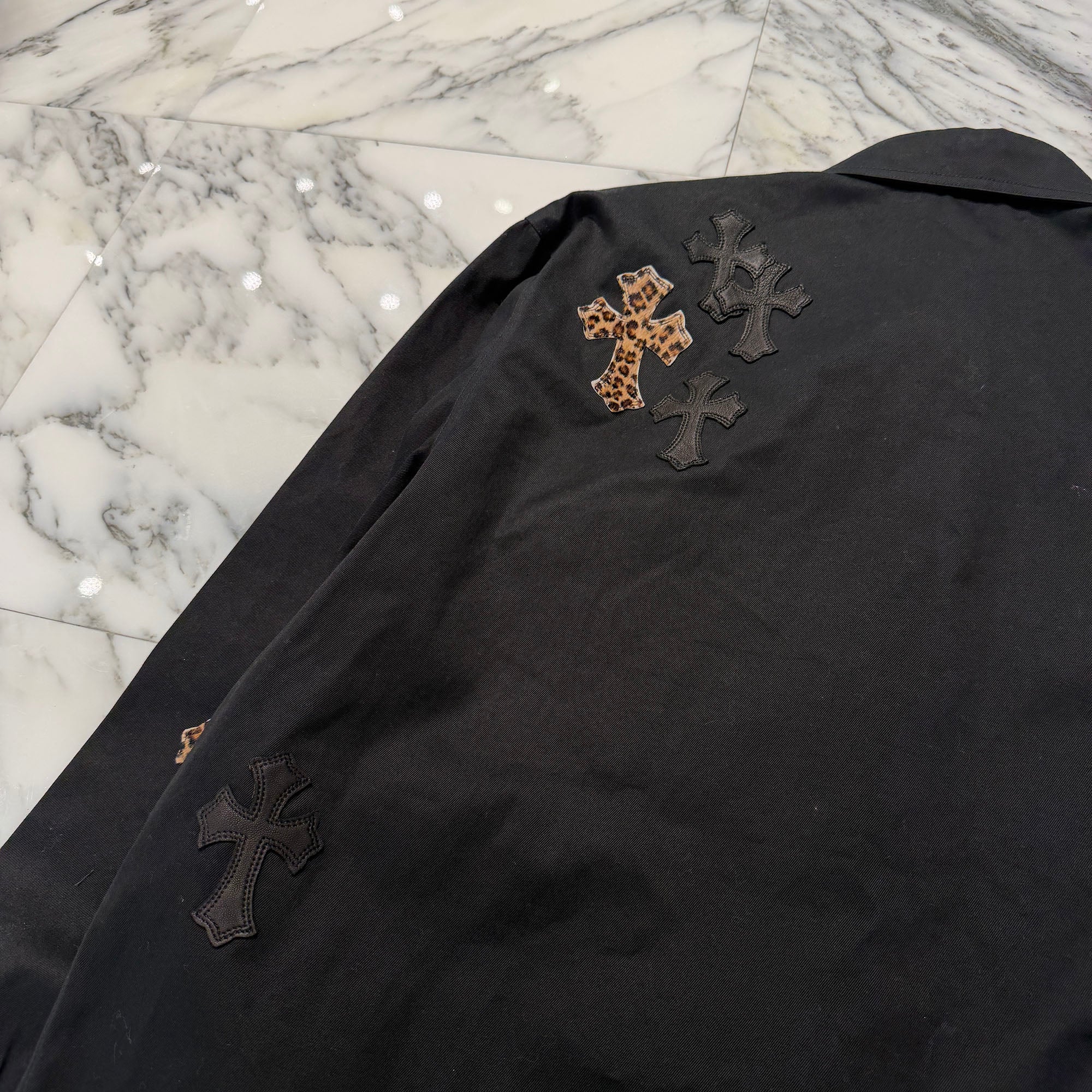 CHROME HEARTS Y NOT WORK DOG Leopard Harako Leather Cross Patch Shirt Jacket Size XXL クロムハーツ ワイノット ワークドッグ レオパード ハラコ レザークロスパッチ シャツジャケット サイズXXL