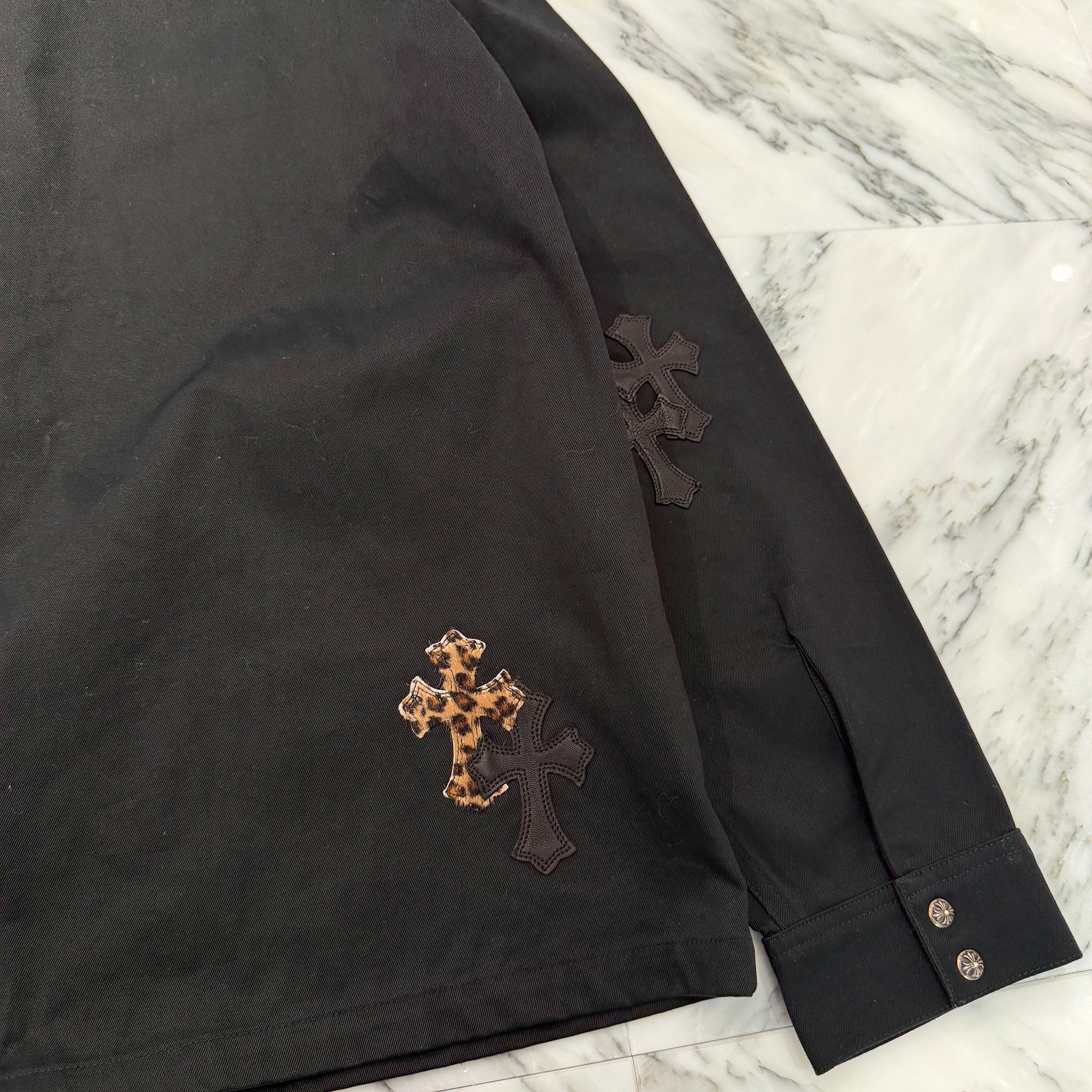 CHROME HEARTS Y NOT WORK DOG Leopard Harako Leather Cross Patch Shirt Jacket Size XXL クロムハーツ ワイノット ワークドッグ レオパード ハラコ レザークロスパッチ シャツジャケット サイズXXL