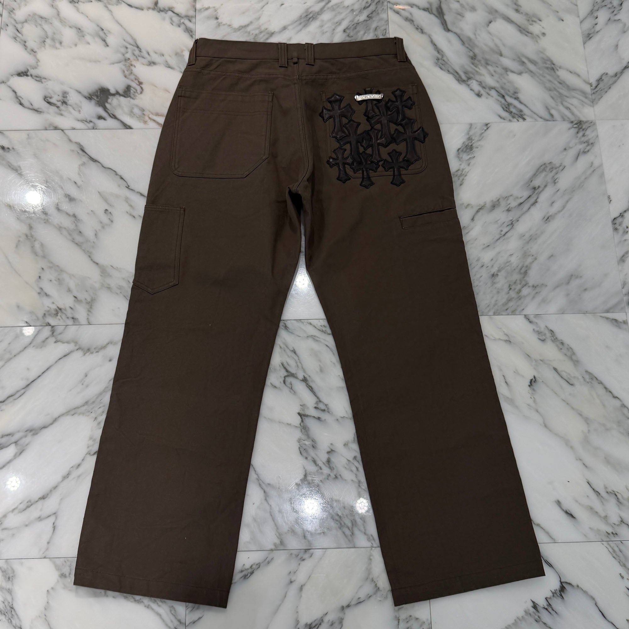 CHROME HEARTS Cemetery Cross Leather Patch Cotton Cargo Pants Size 34 クロムハーツ セメタリー クロス レザー パッチ コットン カーゴ パンツ ブラウン サイズ34