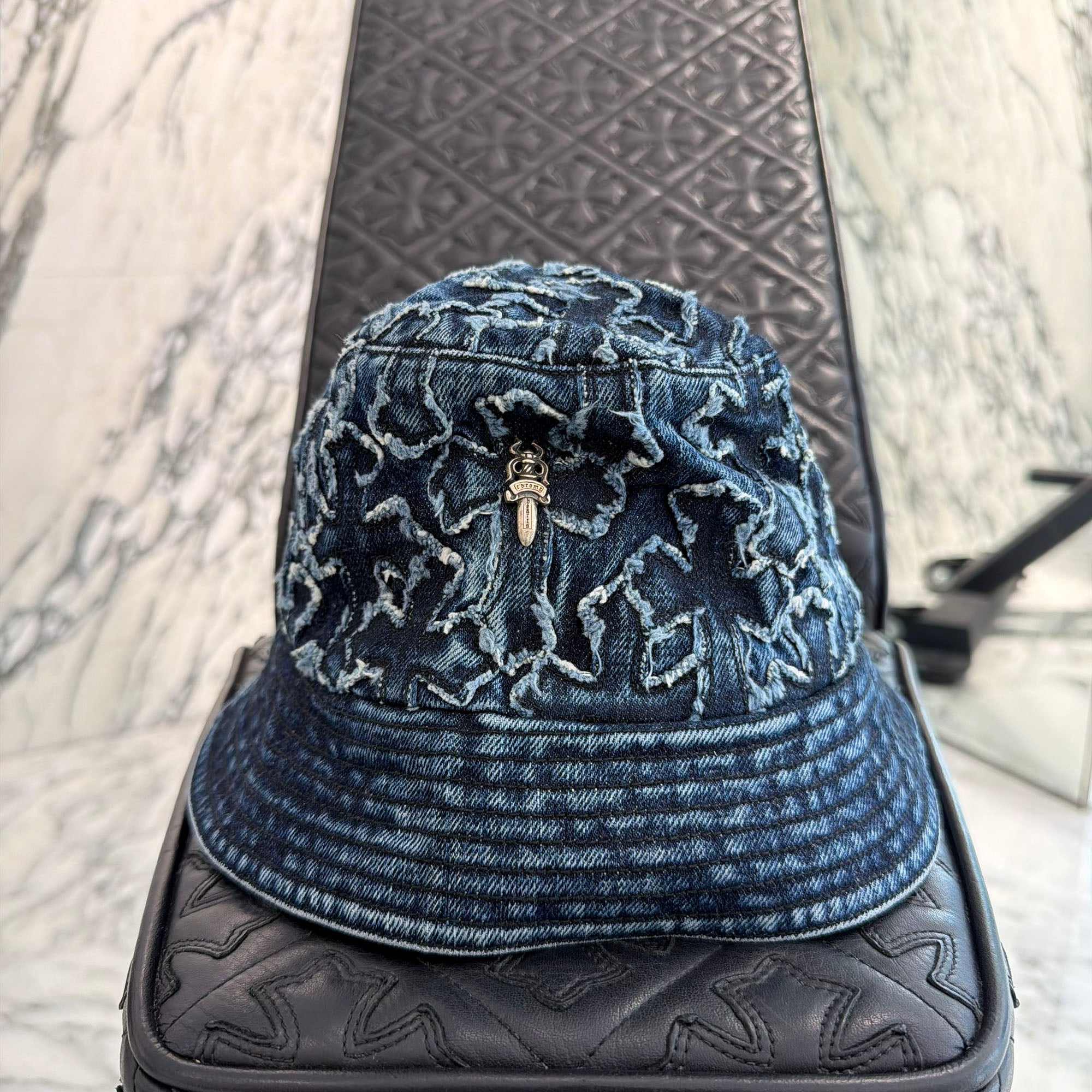CHROME HEARTS Dagger Cross Patch Denim Bucket Hat Size S (56cm) クロムハーツ ダガークロスパッチ デニム バケットハット サイズS (56cm)