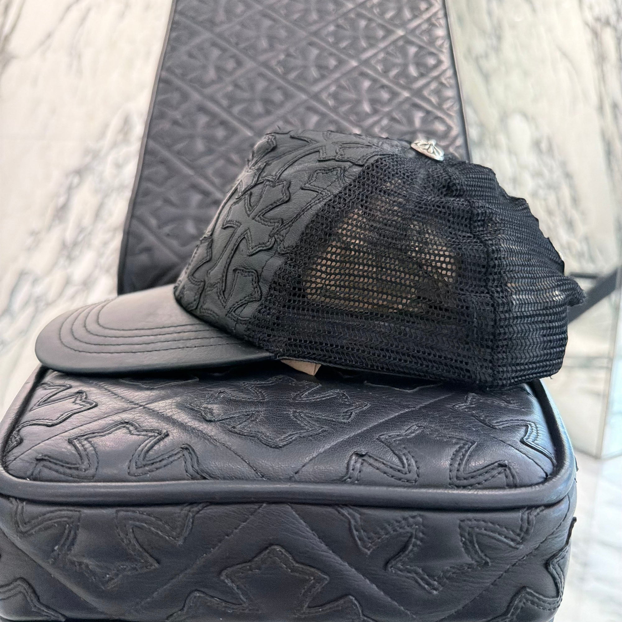 CHROME HEARTS Cemetary Cross Leather Patch Trucker Cap クロムハーツ セメタリークロス レザーパッチ トラッカーキャップ