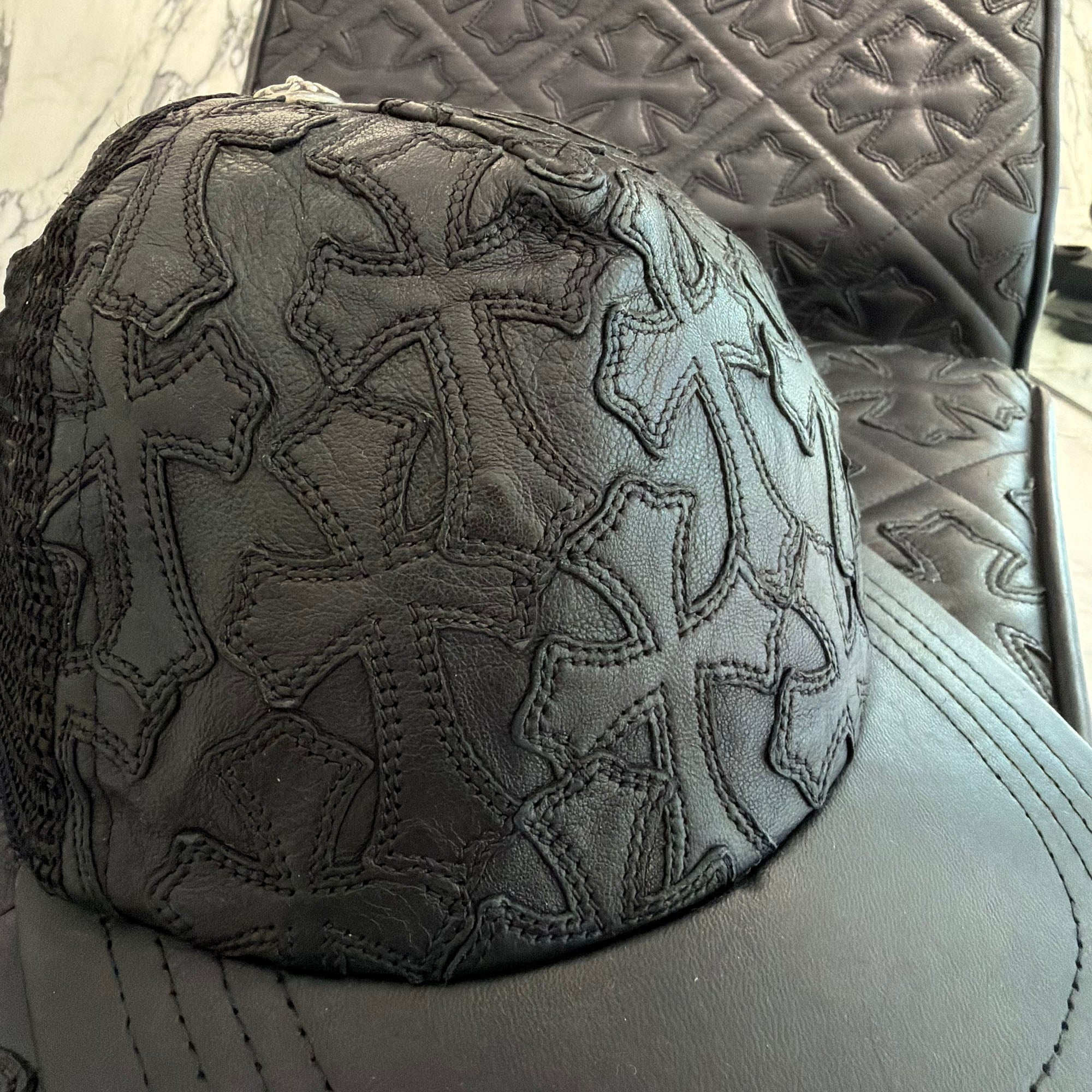 CHROME HEARTS Cemetary Cross Leather Patch Trucker Cap クロムハーツ セメタリークロス レザーパッチ トラッカーキャップ