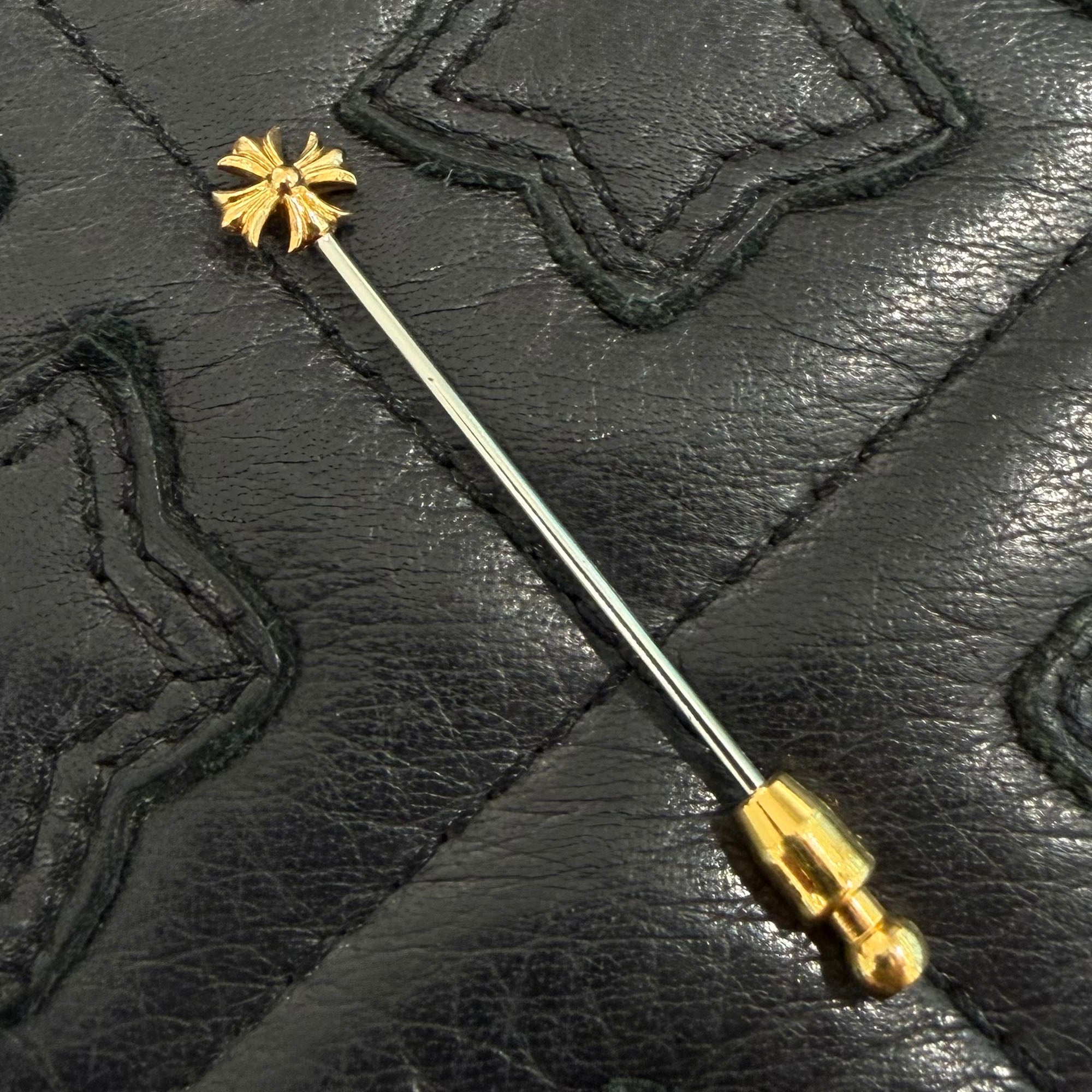CHROME HEARTS 22K CH Plus Stick Lapel Pin クロムハーツ 22K CHプラス スティックラペルピン