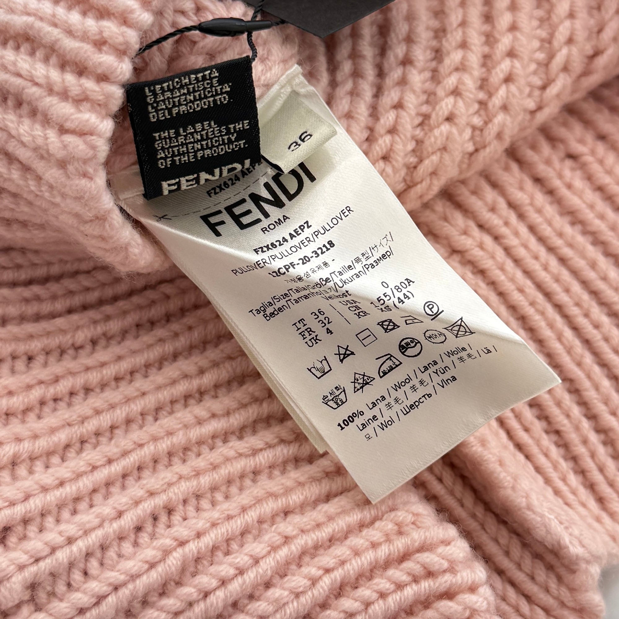 FENDI 2020AW Logo Embroidered Crew Neck Wool Knit Sweater FZX624 AEPZ Size 36 フェンディ ロゴ刺繍 クルーネック ウール ニットセーター サイズ36