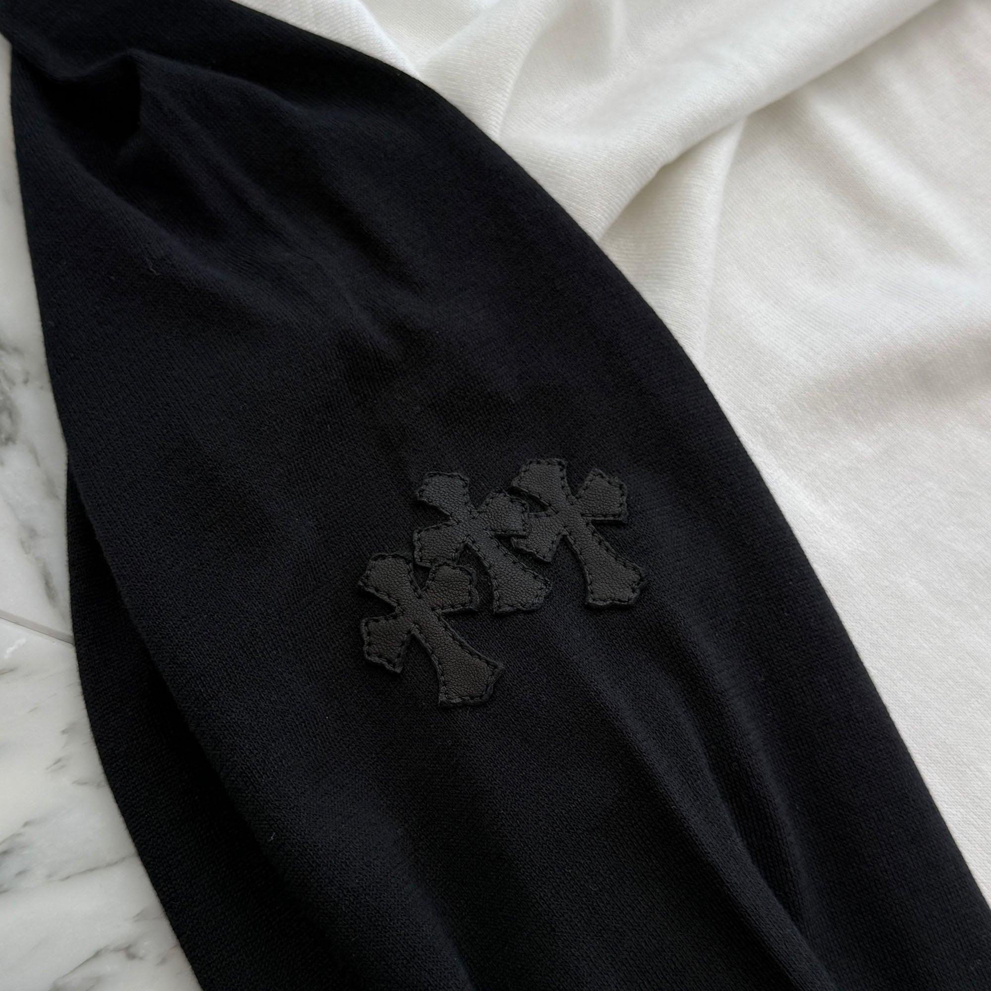 CHROME HEARTS 2026SS 3 Cross Patch CH Logo Embroidery Raglan Long Sleeve Tee Size XXL クロムハーツ 3クロスパッチ CHロゴ刺繍 ラグラン ロングスリーブTシャツ サイズXXL