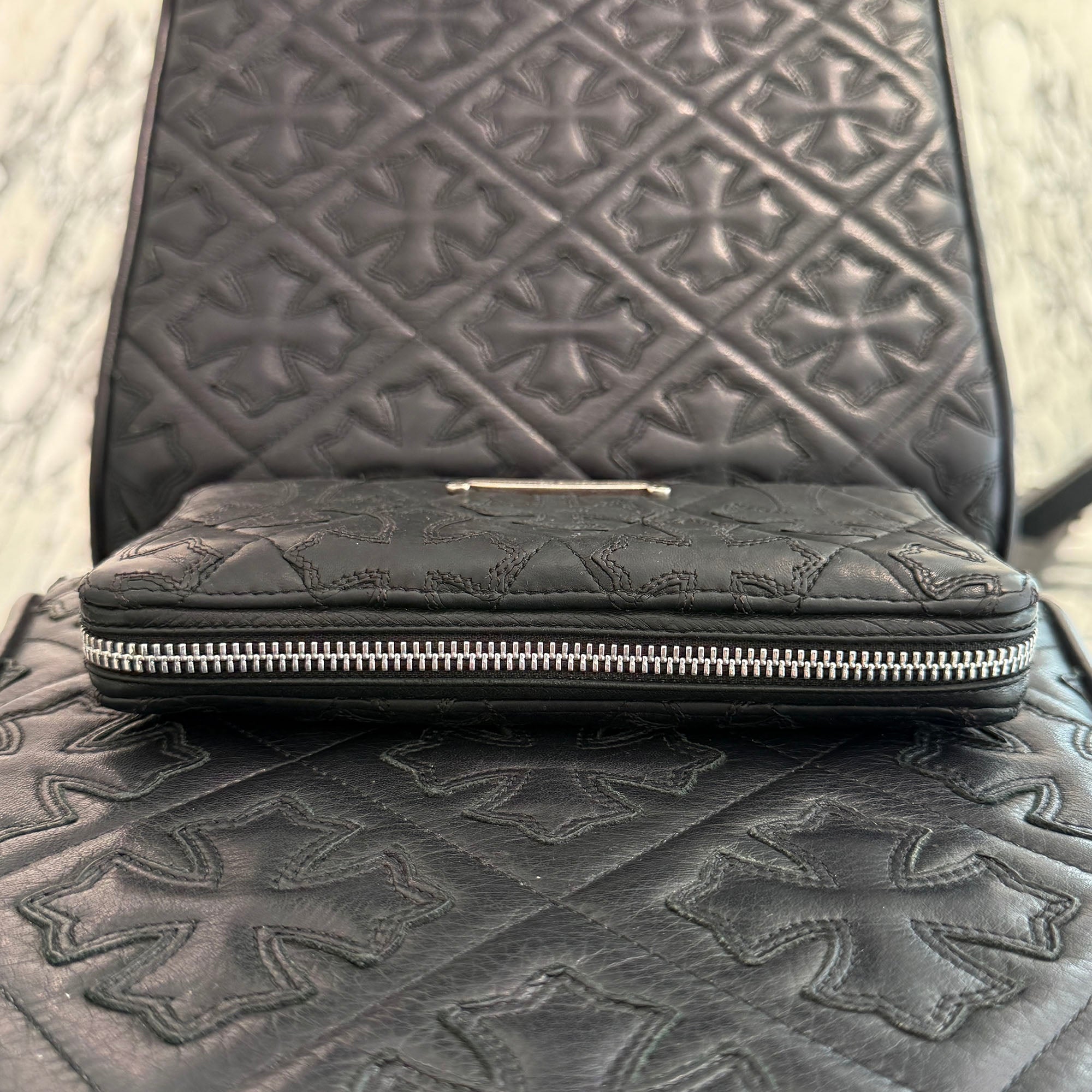CHROME HEARTS Cemetery Cross Leather Patch Quilting Leather Wallet クロムハーツ セメタリークロス レザーパッチ キルティングレザー ウォレット