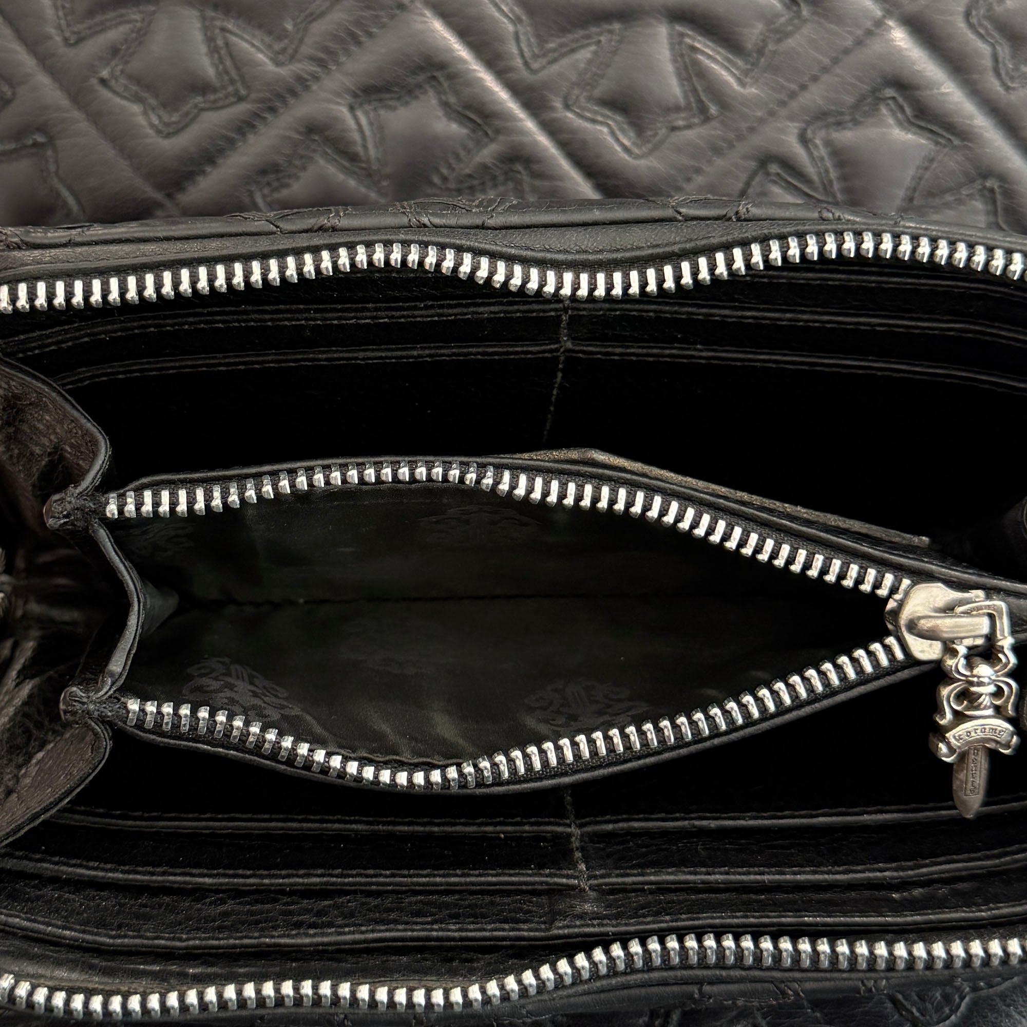 CHROME HEARTS Cemetery Cross Leather Patch Quilting Leather Wallet クロムハーツ セメタリークロス レザーパッチ キルティングレザー ウォレット