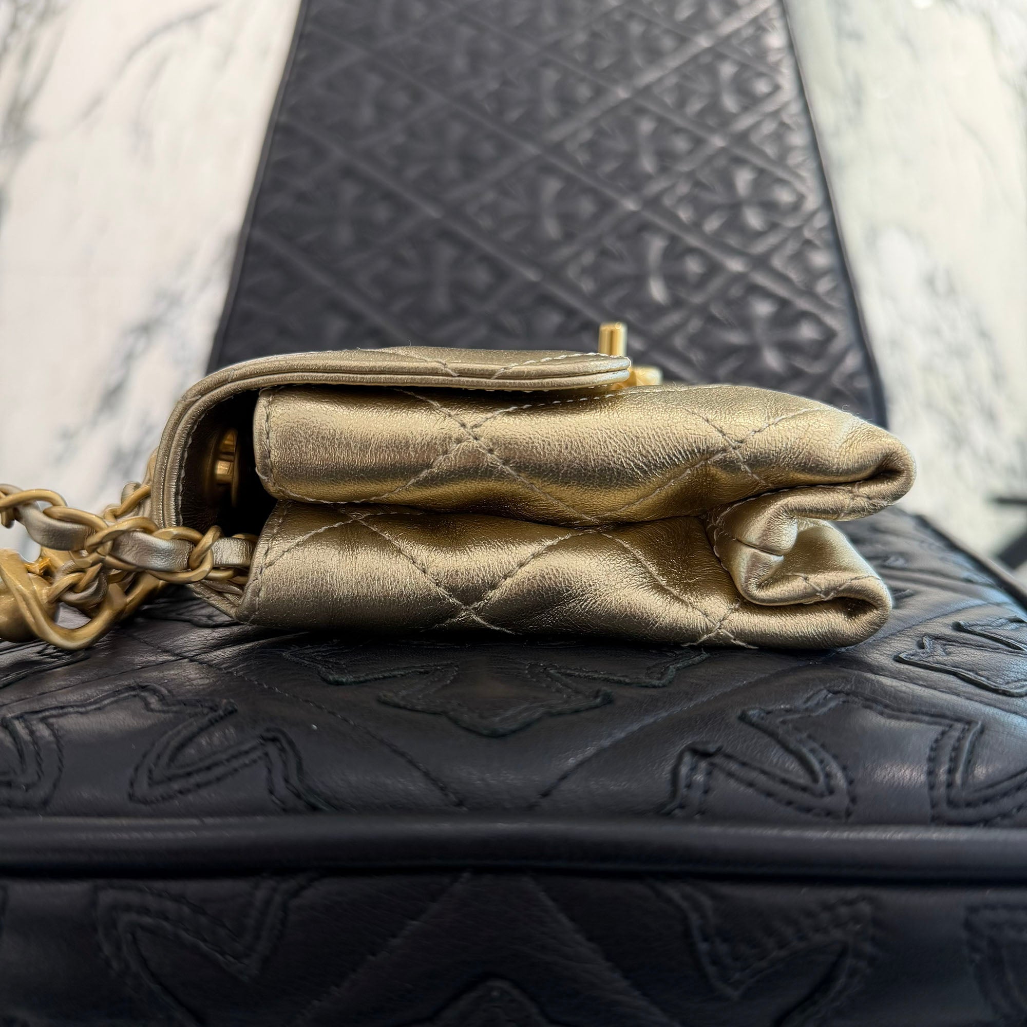 CHANEL 2022SS Mini Matelassé Chain Flap Chain Shoulder Bag シャネル ミニマトラッセ フラップチェーンショルダーバッグ