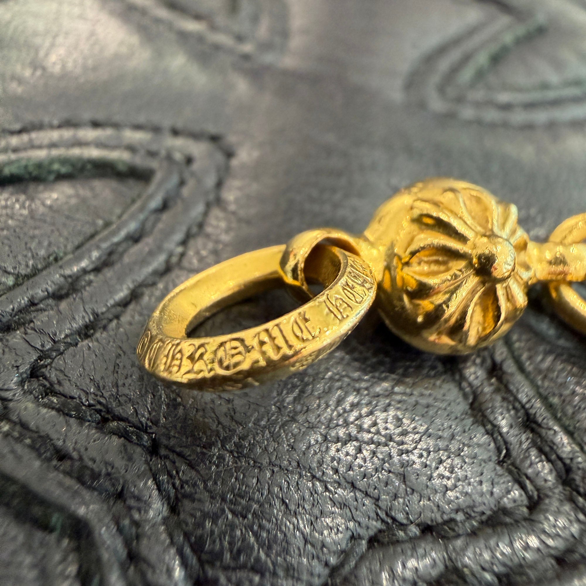 CHROME HEARTS 22K 1 Ball Tiny Cross Charm Neckless Top クロムハーツ 22K 1ボール タイニークロスチャーム ネックレストップ
