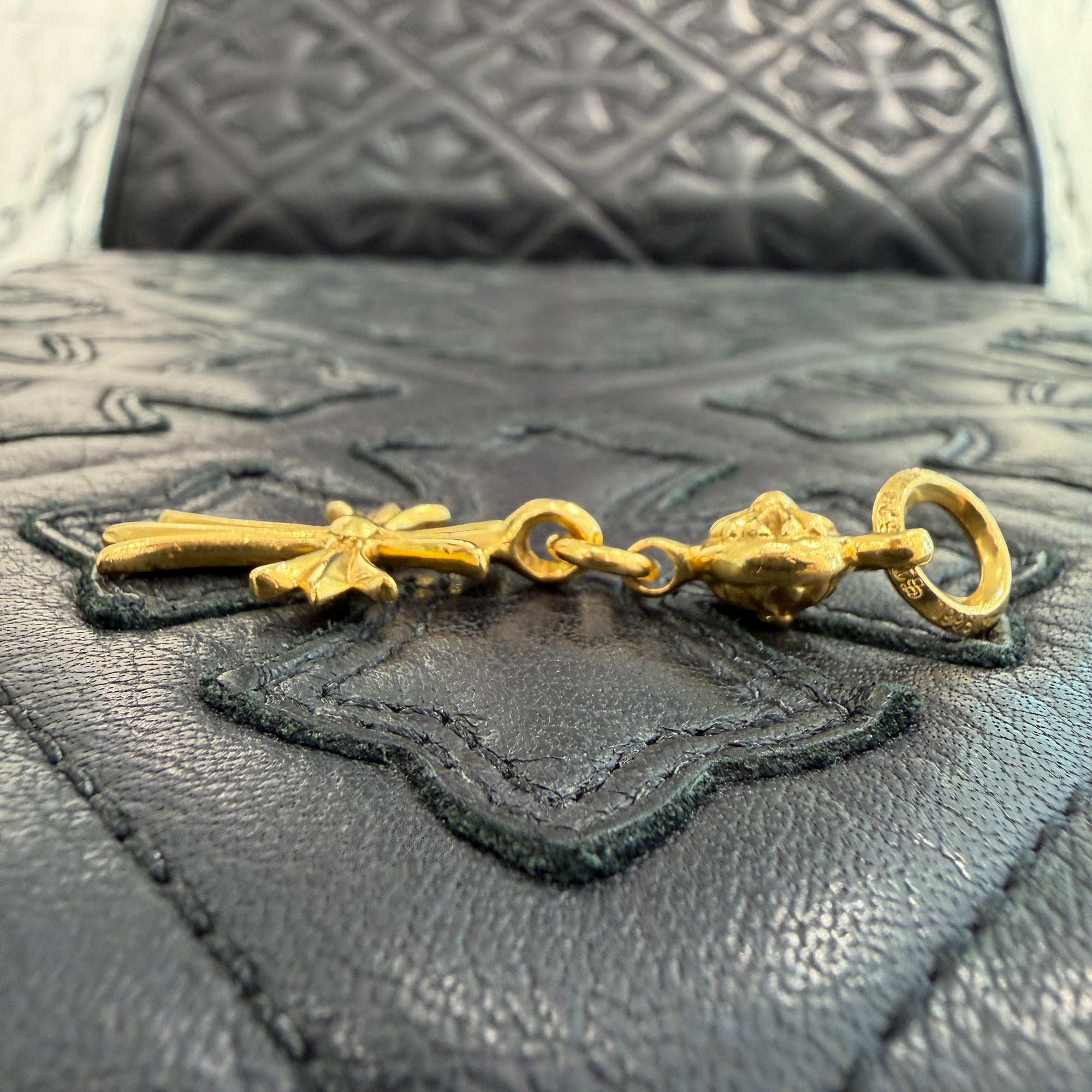 CHROME HEARTS 22K 1 Ball Tiny Cross Charm Neckless Top クロムハーツ 22K 1ボール タイニークロスチャーム ネックレストップ