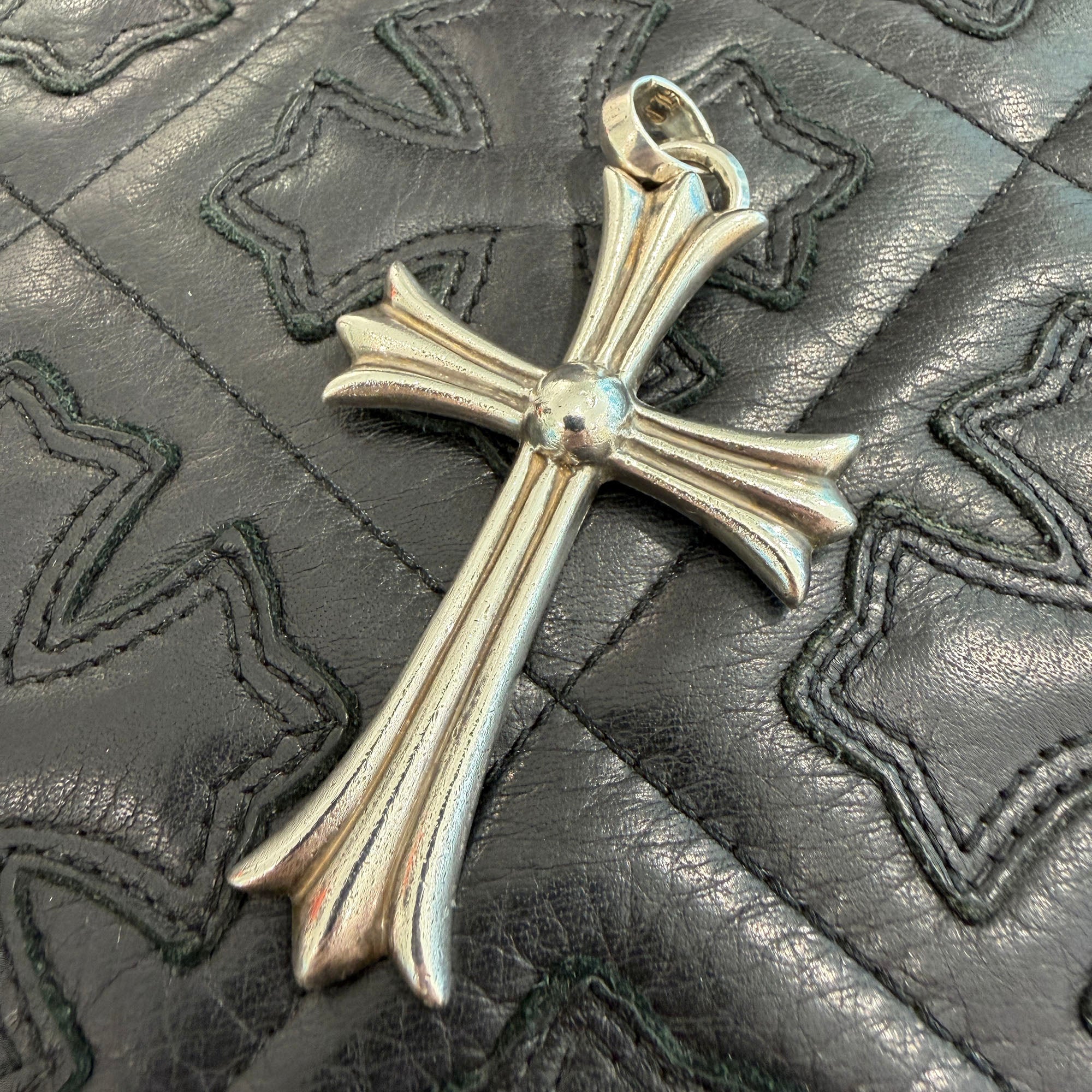 CHROME HEARTS Large Cross With Bail Pendant Top クロムハーツ ラージクロス ウィズ ベイル ペンダントトップ