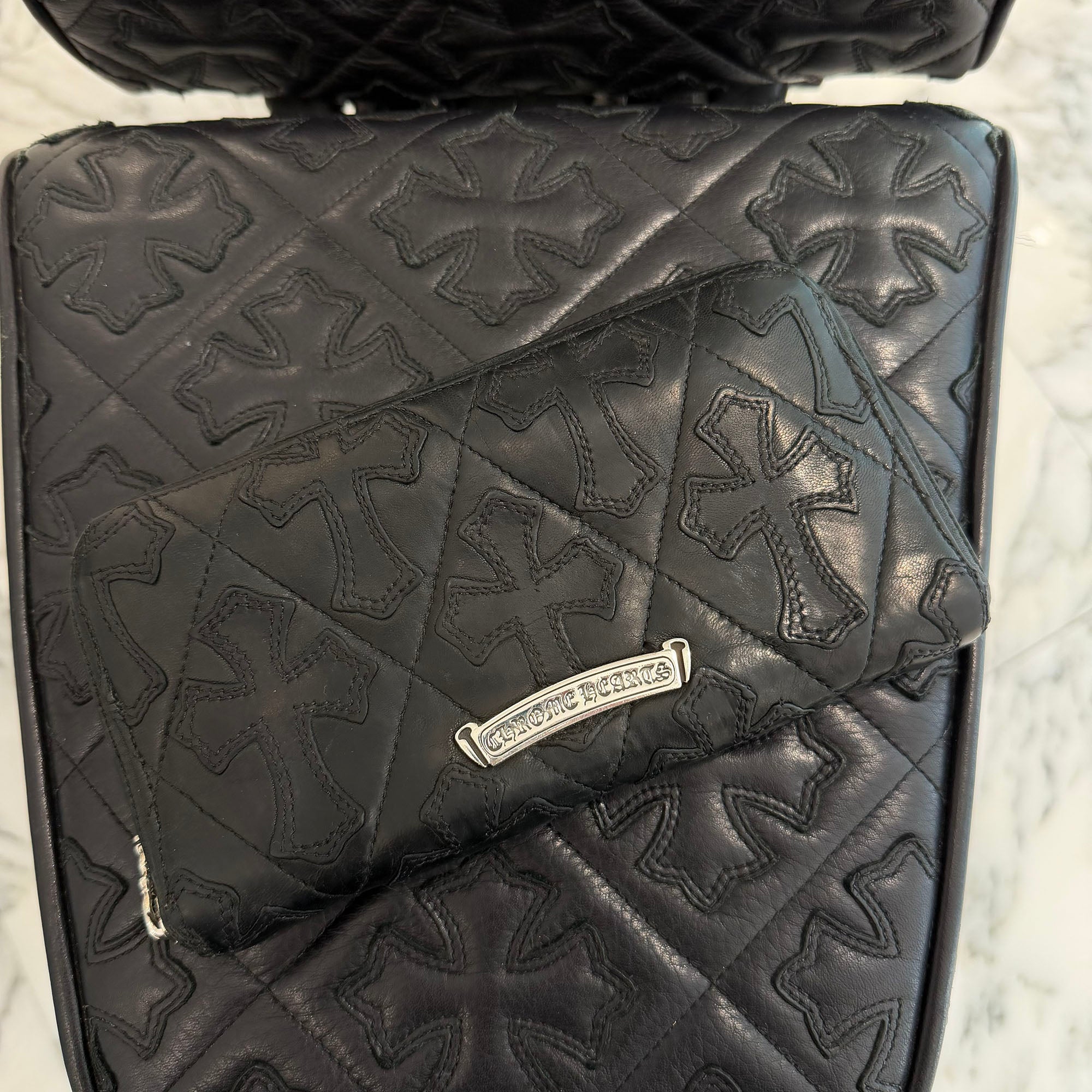 CHROME HEARTS Cemetery Cross Leather Patch Quilting Leather Wallet クロムハーツ セメタリークロス レザーパッチ キルティングレザー ウォレット