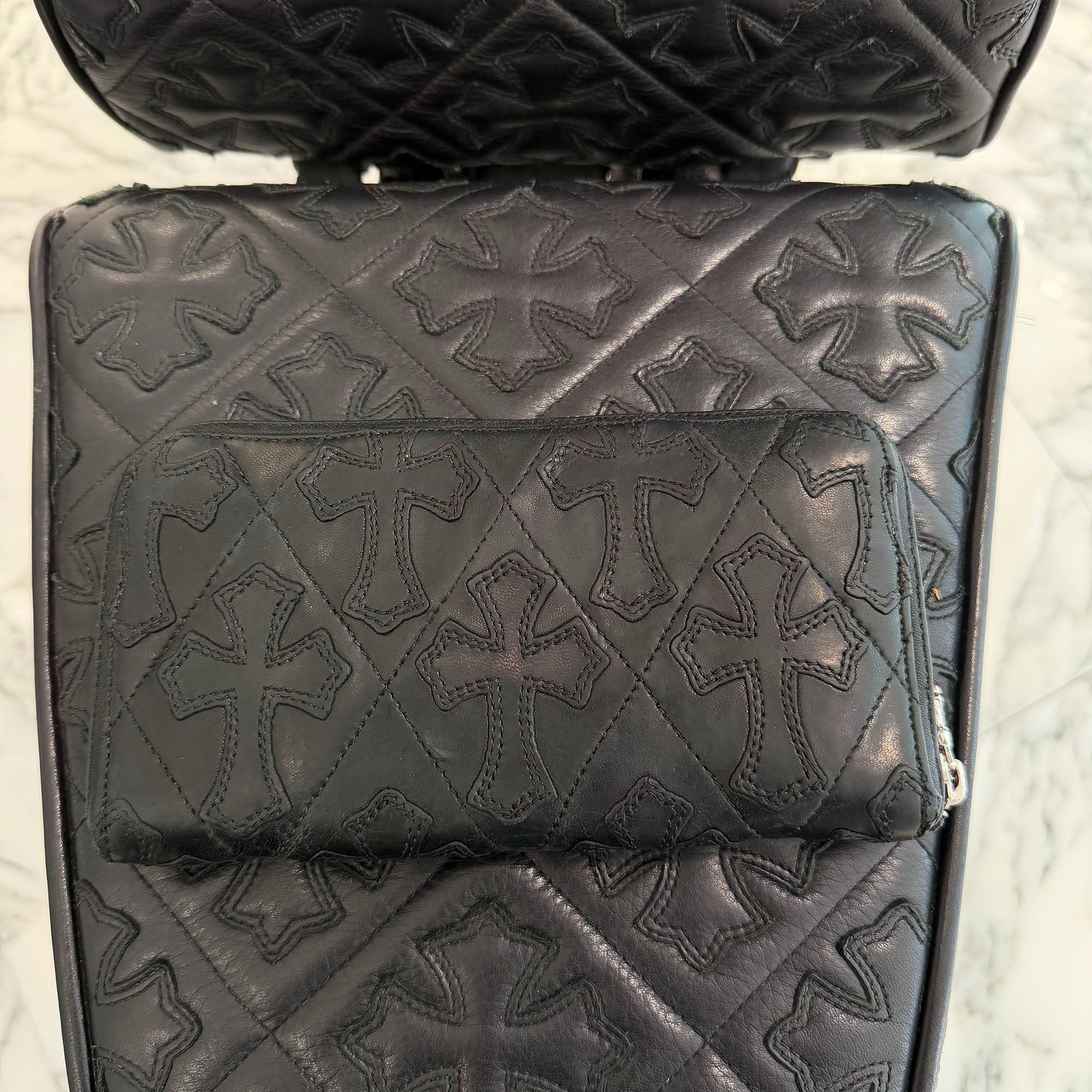 CHROME HEARTS Cemetery Cross Leather Patch Quilting Leather Wallet クロムハーツ セメタリークロス レザーパッチ キルティングレザー ウォレット