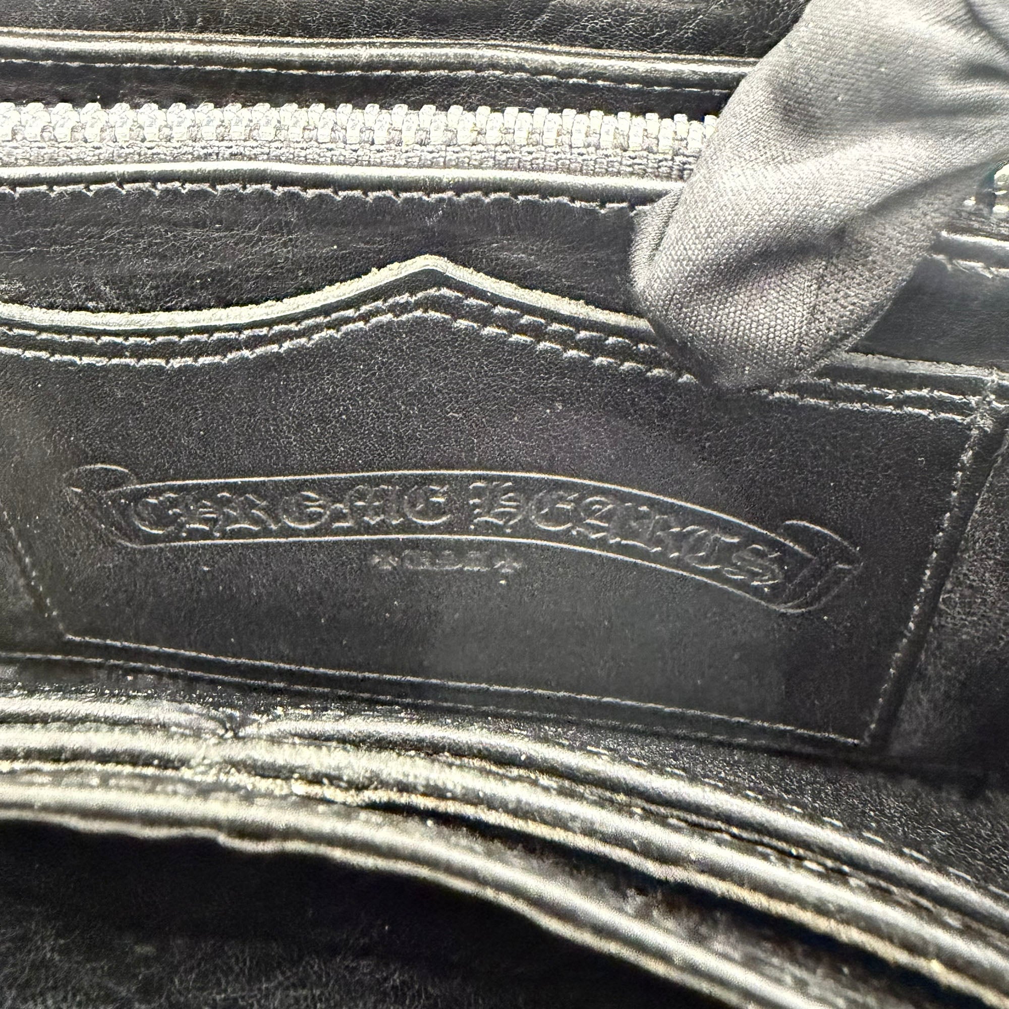 CHROME HEARTS Cemetery Cross Leather Patch Quilting Leather Wallet クロムハーツ セメタリークロス レザーパッチ キルティングレザー ウォレット