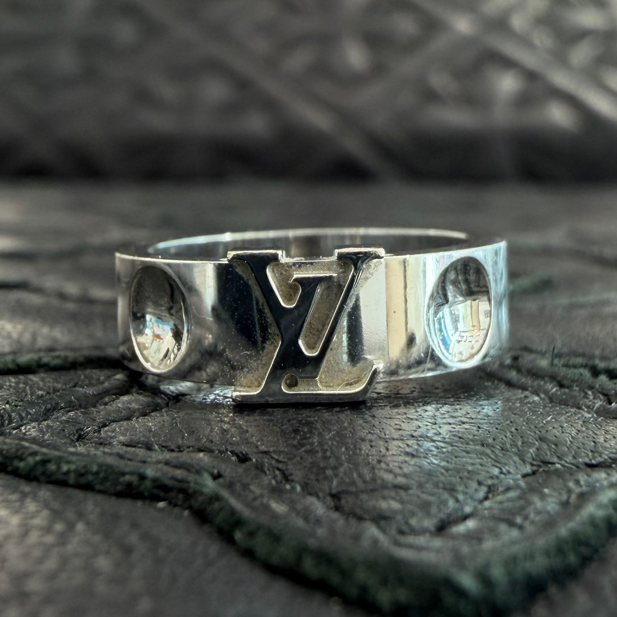 LOUIS VUITTON 2023AW Au750 WG Empreinte LV Ring Q9K97B Size 48 (約8号) ルイヴィトン Au750 ホワイトゴールド アンプラント LV リング サイズ48 (約8号)